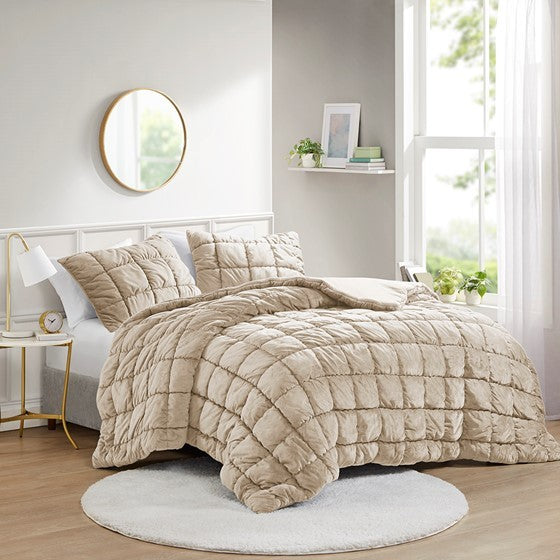 King 3 PCs on sale Comforter Set