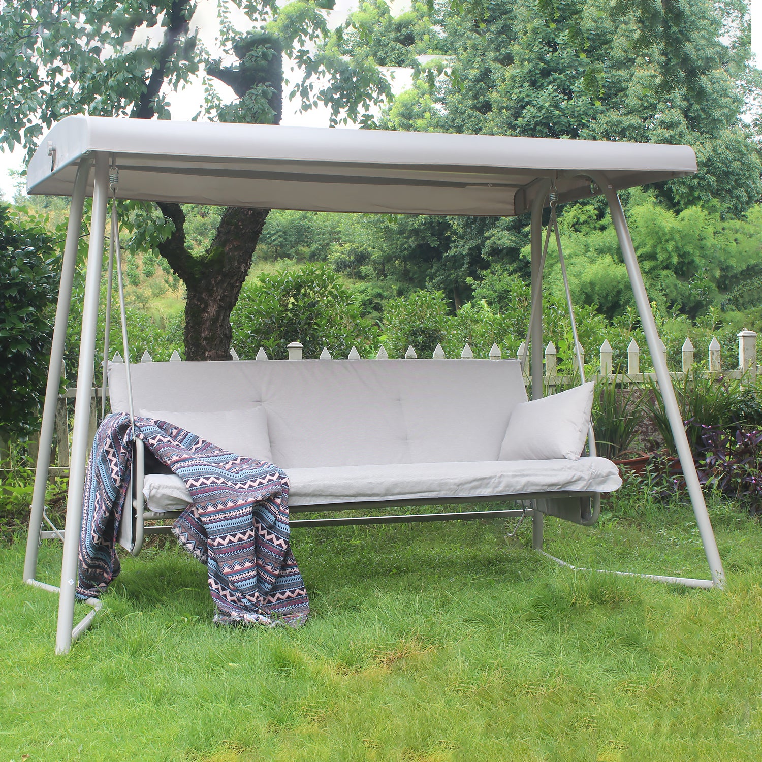 Outdoor Patio Seaters Metal Swing Chair Swing Bed With Cushion And A