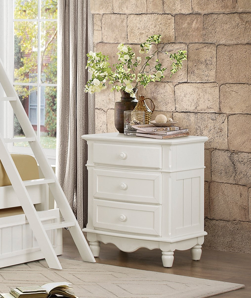 Classic Traditional White Finish 3 Drawers Nightstand 1Pc Decorative Accents Wooden Bedroom Furniture Bedside Table Turned Feet White 3 Drawers