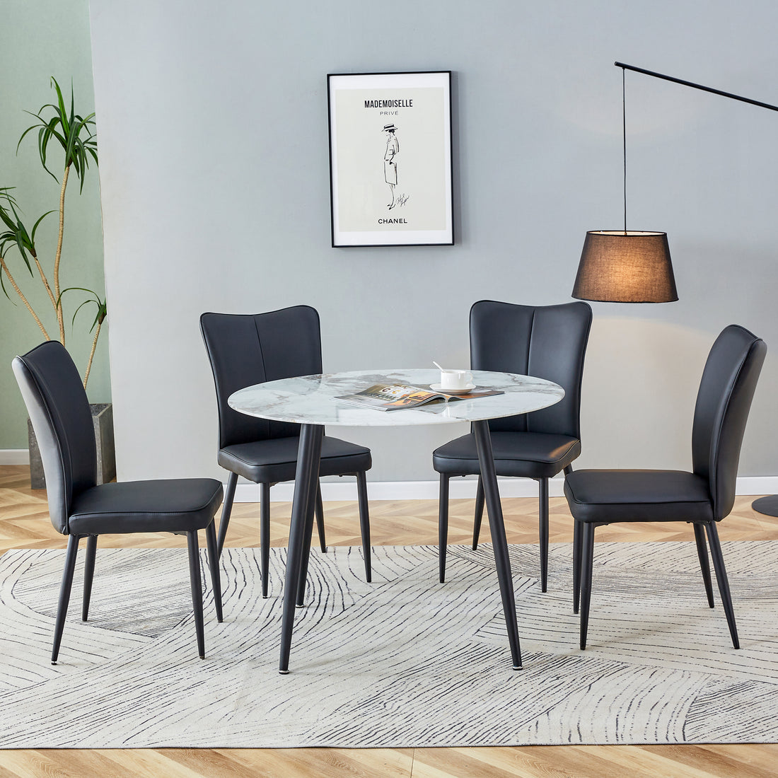 Table And Chair Set. Large Modern White Imitation Marble Patterned Round Table With Black Metal Legs. Nice Minimalism, Comfortable Seats And Black Metal Legs. White Black Seats 4 Glass Metal