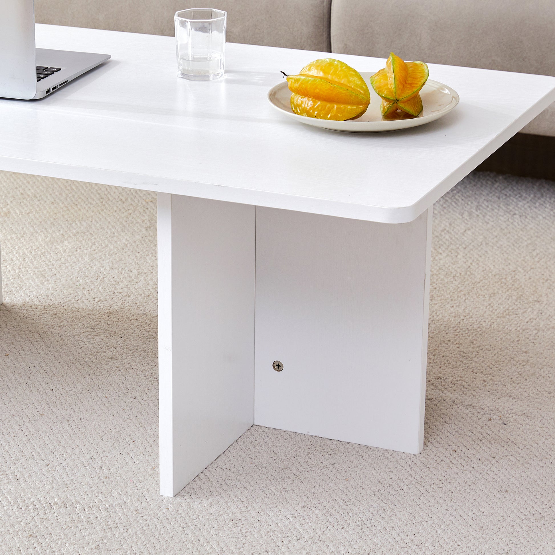 A Modern And Practical White Coffee Table. The Coffee Table Is Made Of Medium Density Fiberboard Material, Suitable For Living Room, Bedroom, And Study. Ct 2O White Mdf