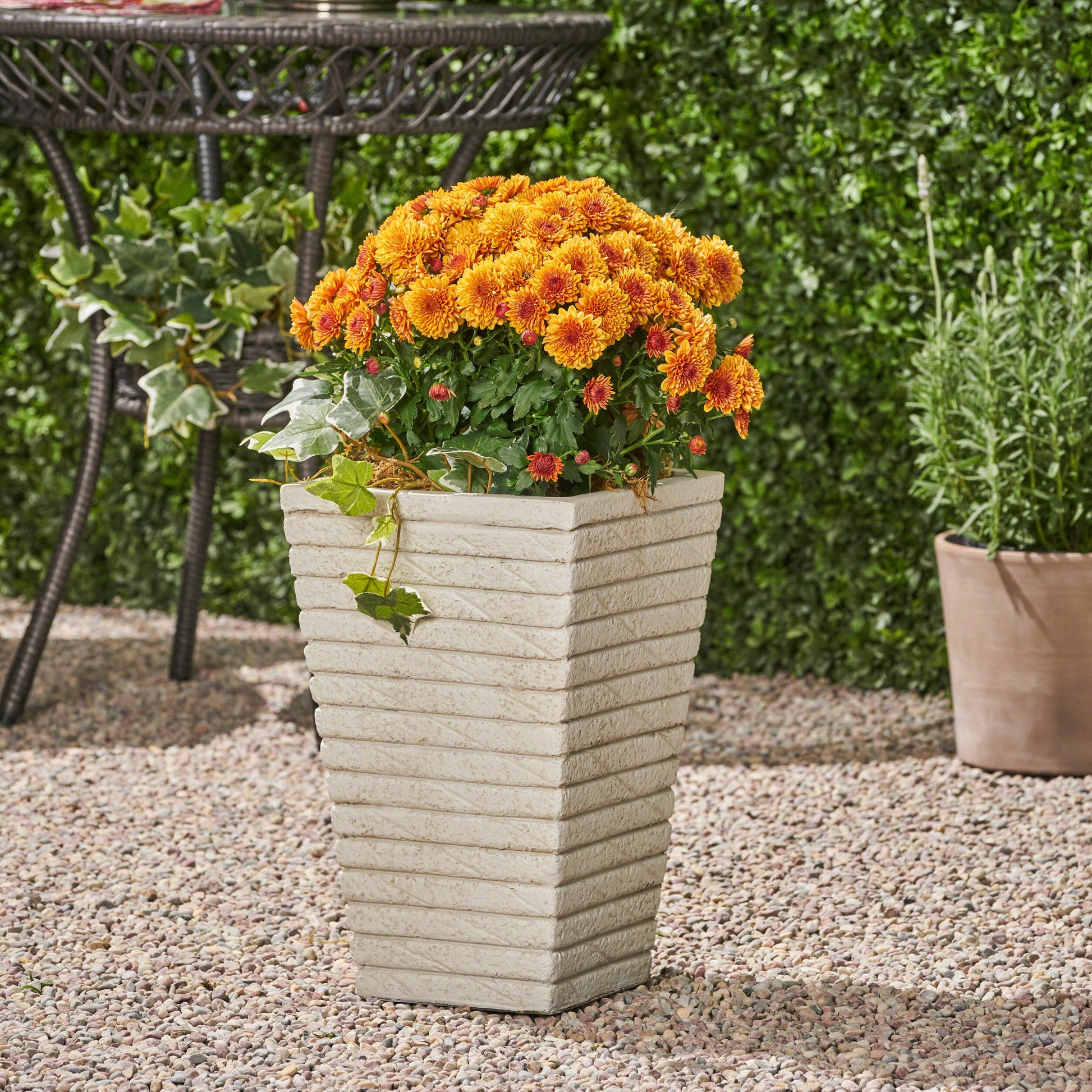 Jude Planter Antique White Magnesium Oxide