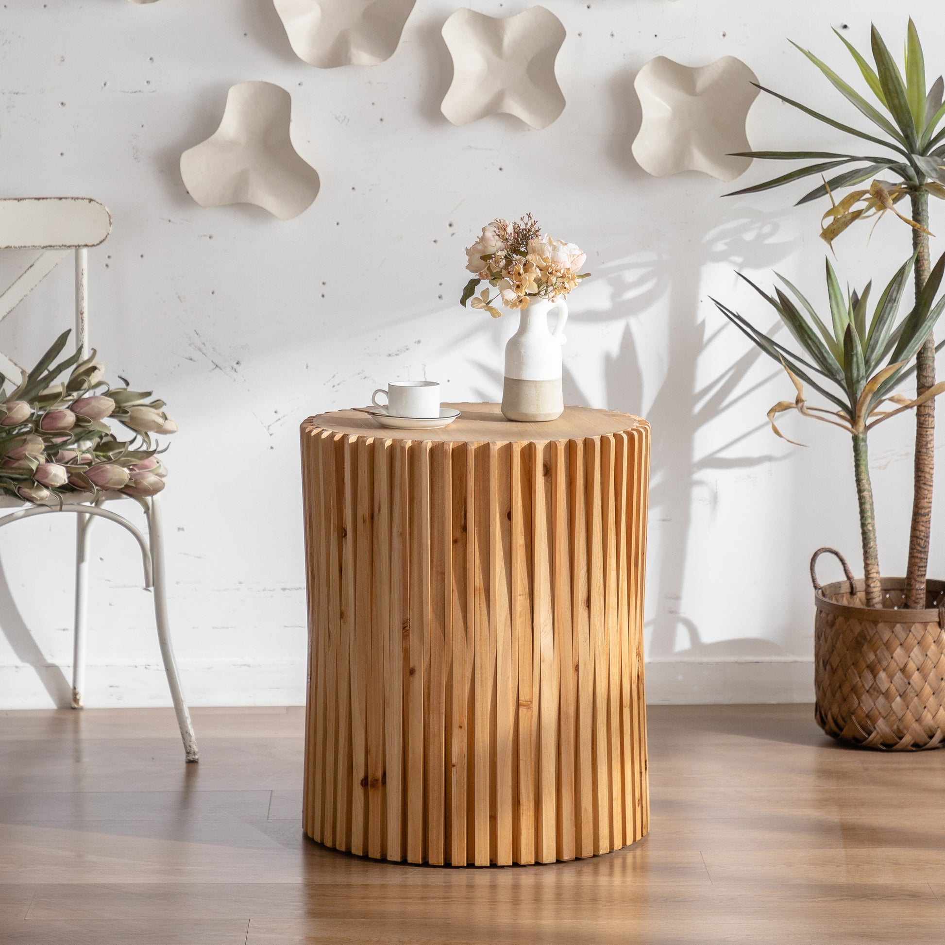 Retro Fashion Style Cylindrical Side Table With Vertical Texture Relief Design,Suitable For Living Room,Office,And Dining Room Natural Mdf