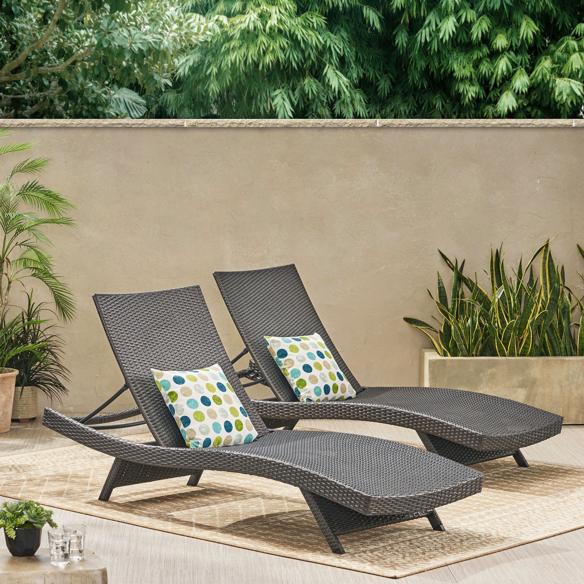 Salem Pe Wicker Chaise Lounge, Set Of 2 Grey Pe Rattan Iron