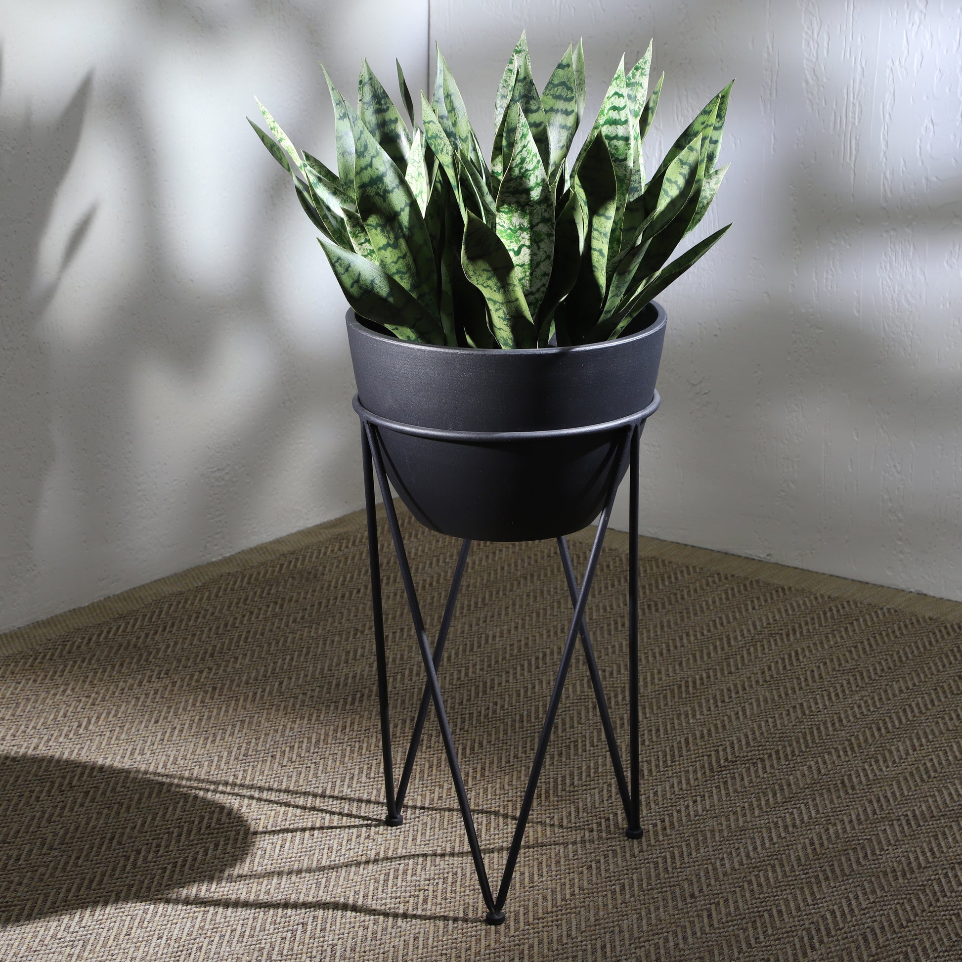 Metal 14" Planter In Stand, Black Black Iron