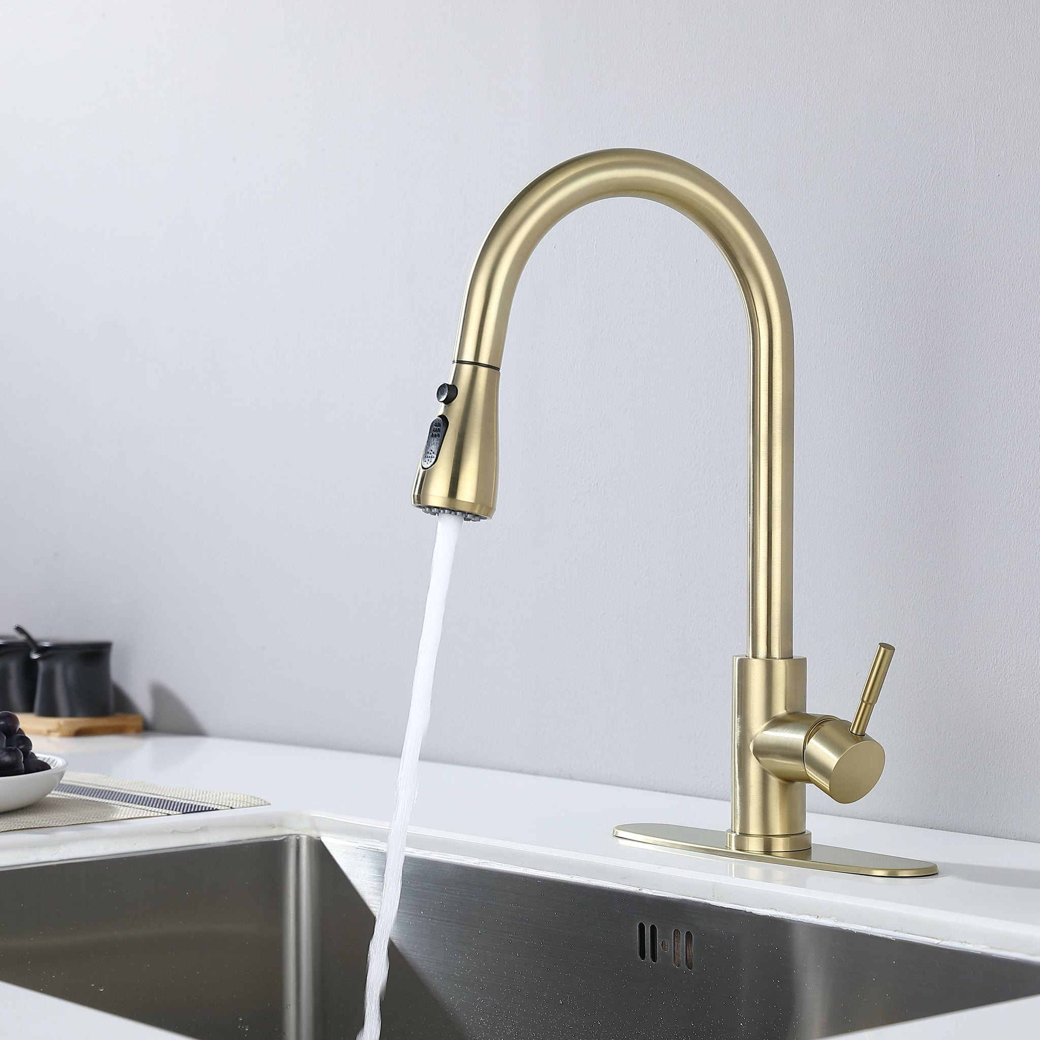 Kitchen Faucet With Pull Out Spraye Brushed Gold Stainless Steel