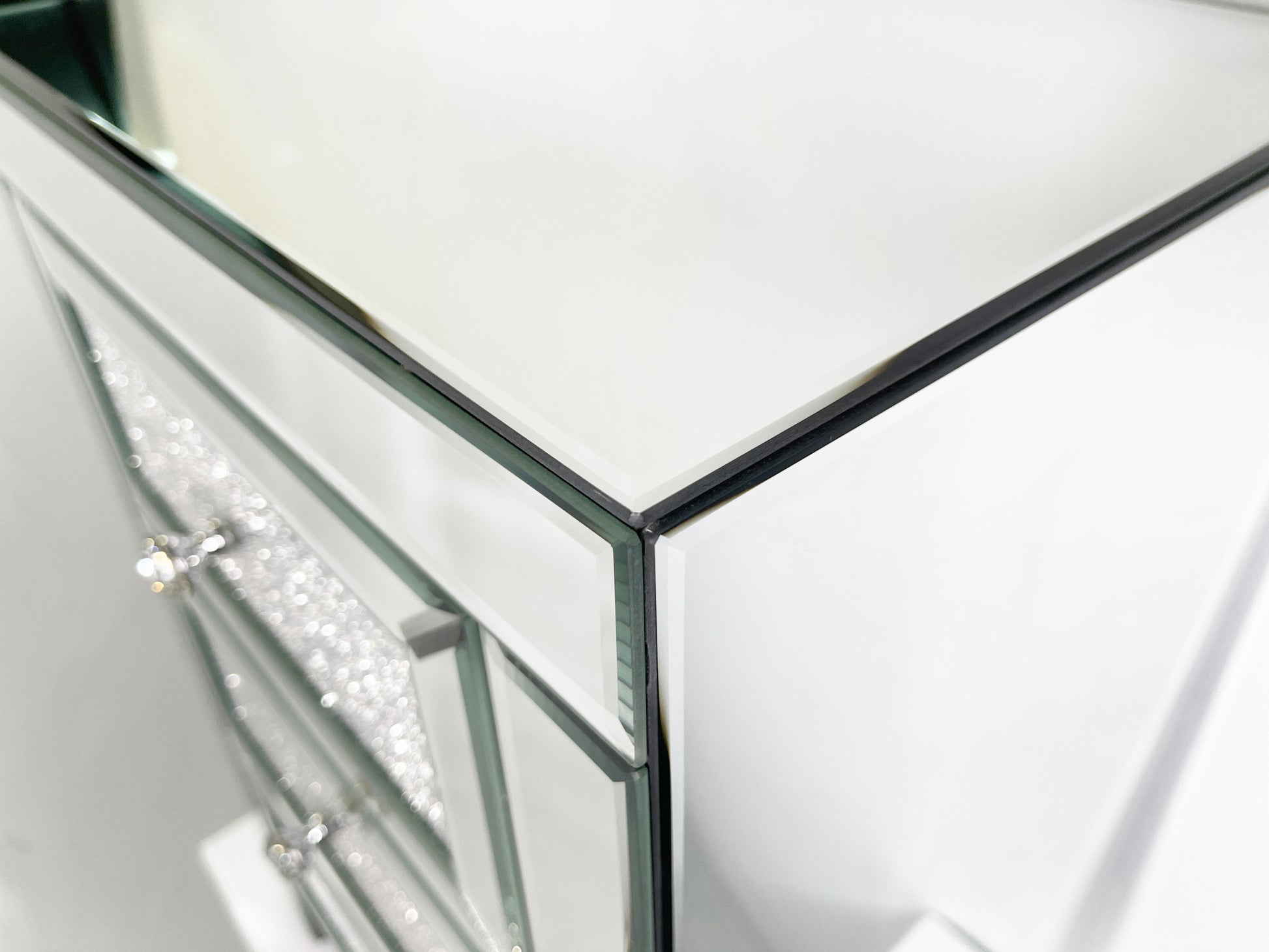 Mirrored Nightstand, Silver Bedside Tables, Mirrored End Table Side Table For Bedroom Living Room Silver Glass