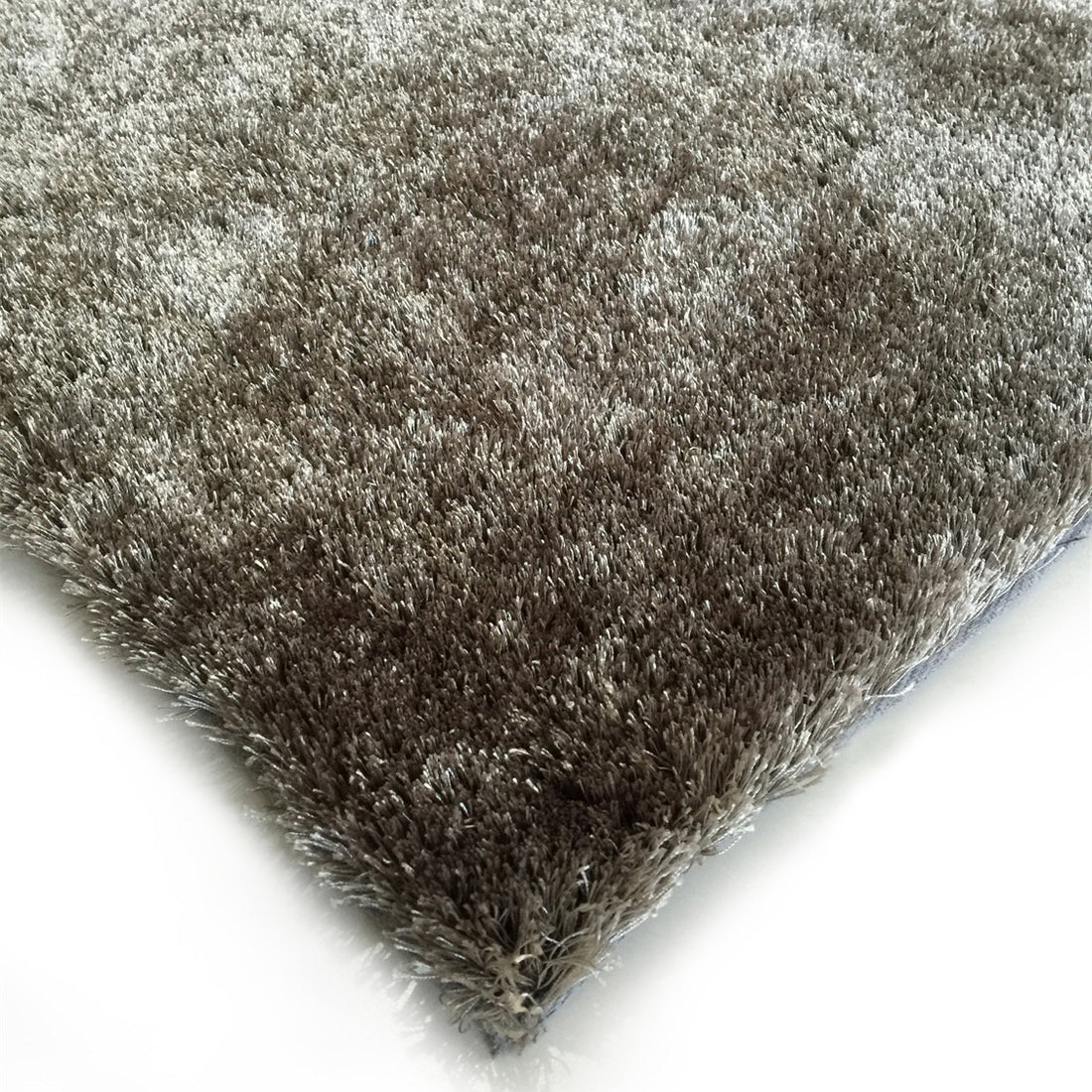 "Fuzzy Shaggy" Hand Tufted Area Rug Silver Polyester