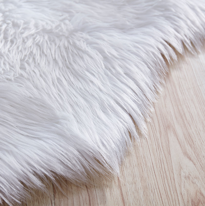 "Luxury Decorative" Hand Tufted Faux Fur Sheepskin Area Rug White Acrylic