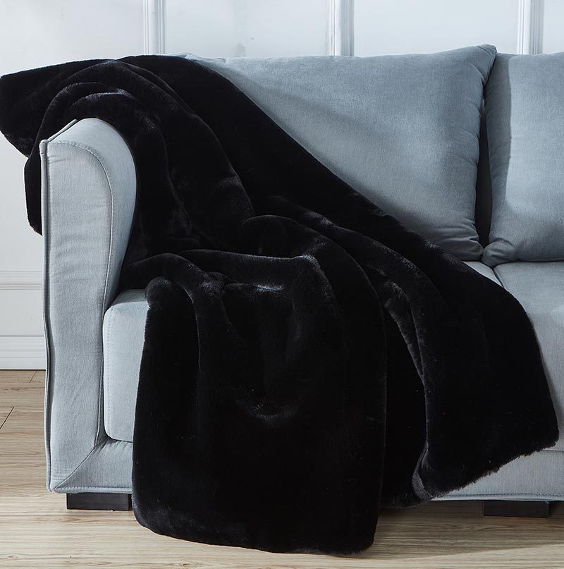 Cassilda Luxury Chinchilla Faux Fur Throw Blanket 50" black-polyester