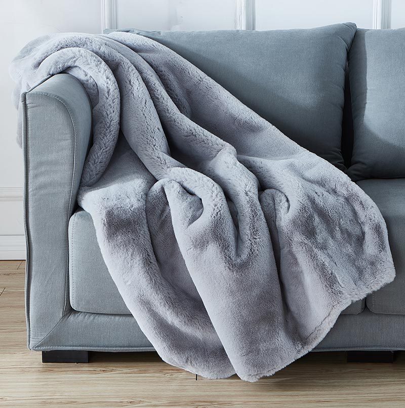 Cassilda Luxury Chinchilla Faux Fur Throw Blanket 50" grey-polyester