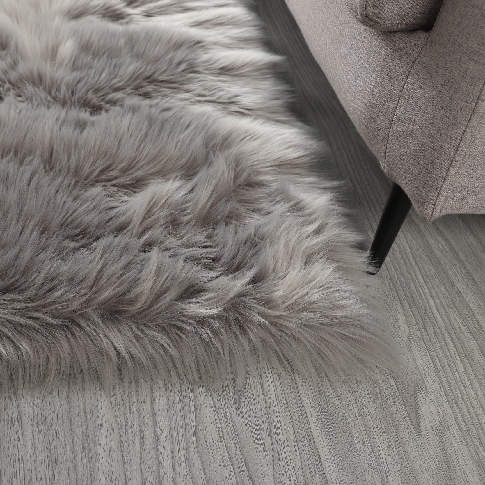 "Cozy Collection" Ultra Soft Fluffy Faux Fur Sheepskin Area Rug Light Grey Polyester