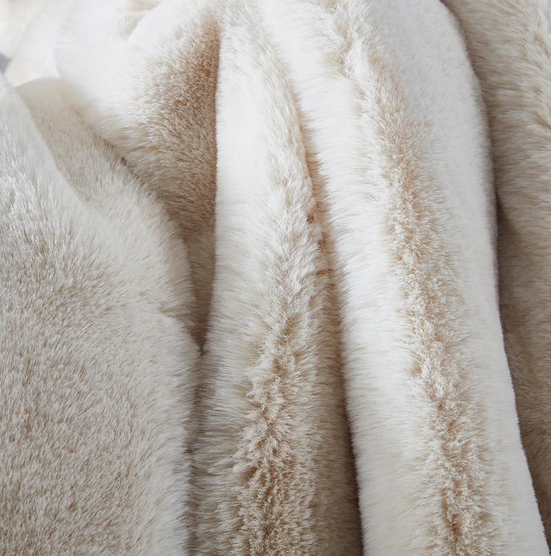 Cassilda Luxury Chinchilla Faux Fur Throw Blanket 50" beige-polyester