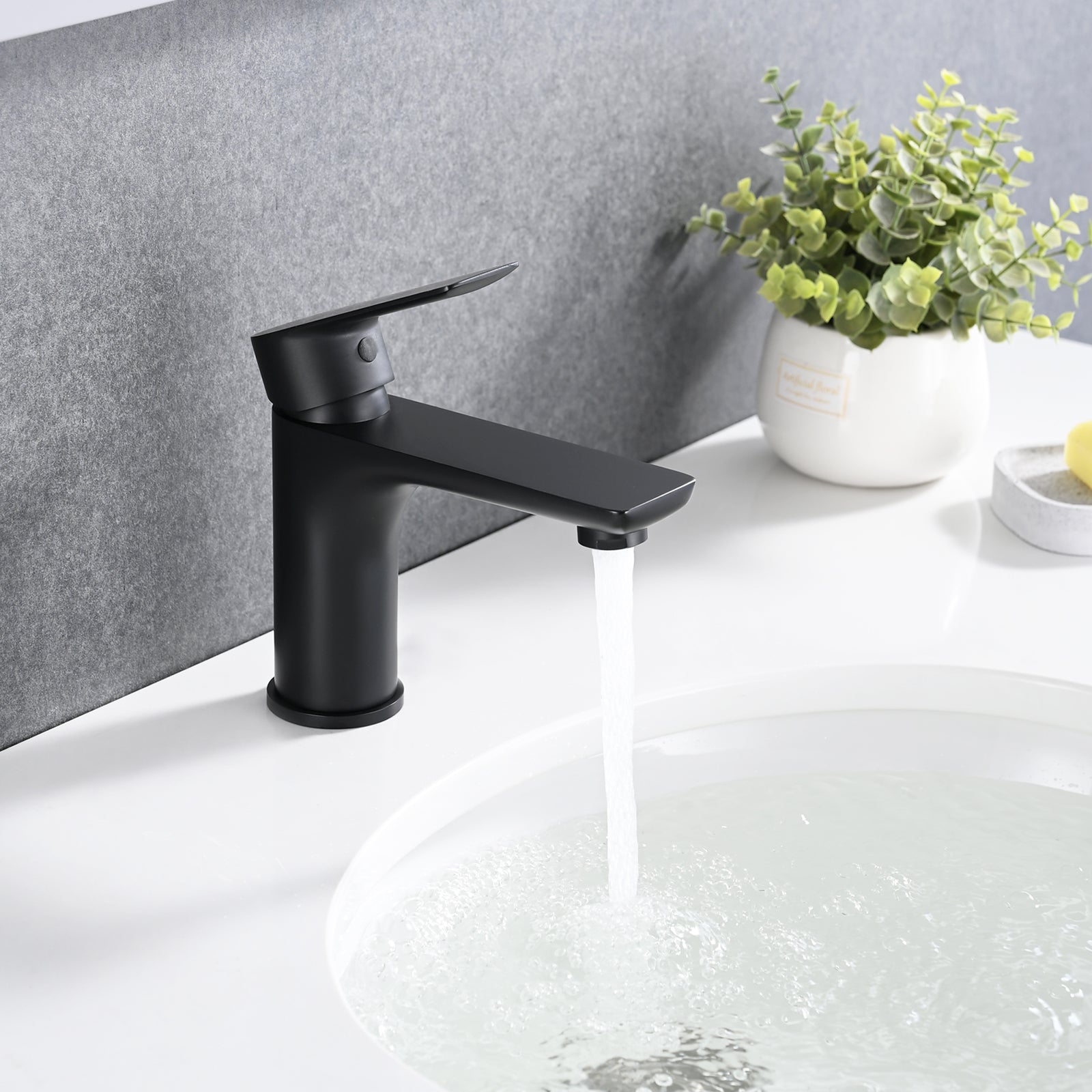 Single Handle Lavatory Basin Sink Faucet matte black-brass