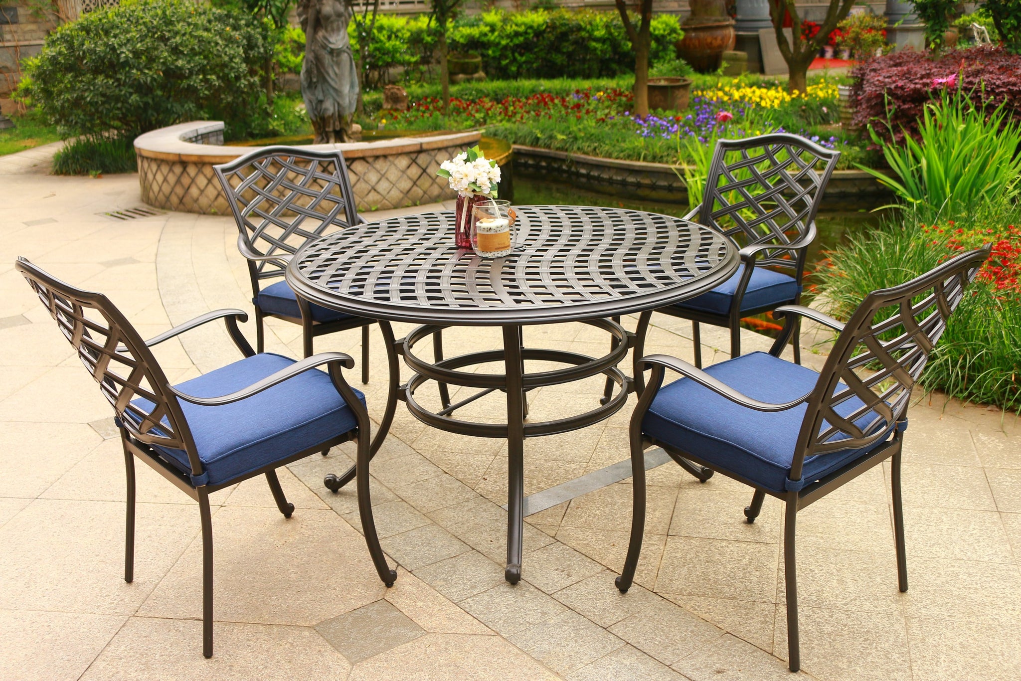 Round 4 Person 49" Long Aluminum Dining Set with navy blue-polyester-aluminum