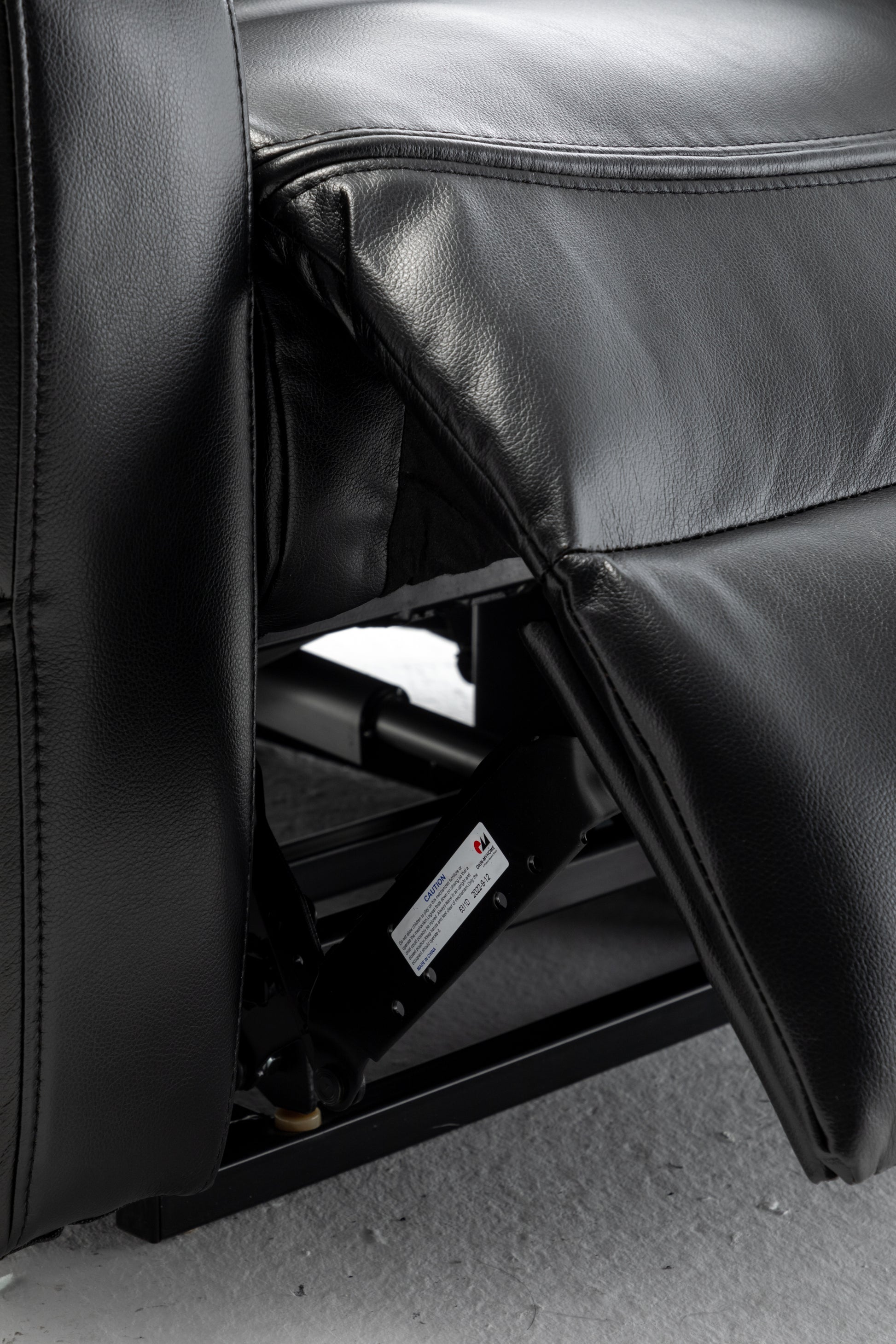 Lounge Chair Lift Chair Relax Sofa Chair Sitting Room Furniture Sitting Room Power Supply Elderly Electric Lounge Chair 180 Degree Lying Flat Black Cotton Pu