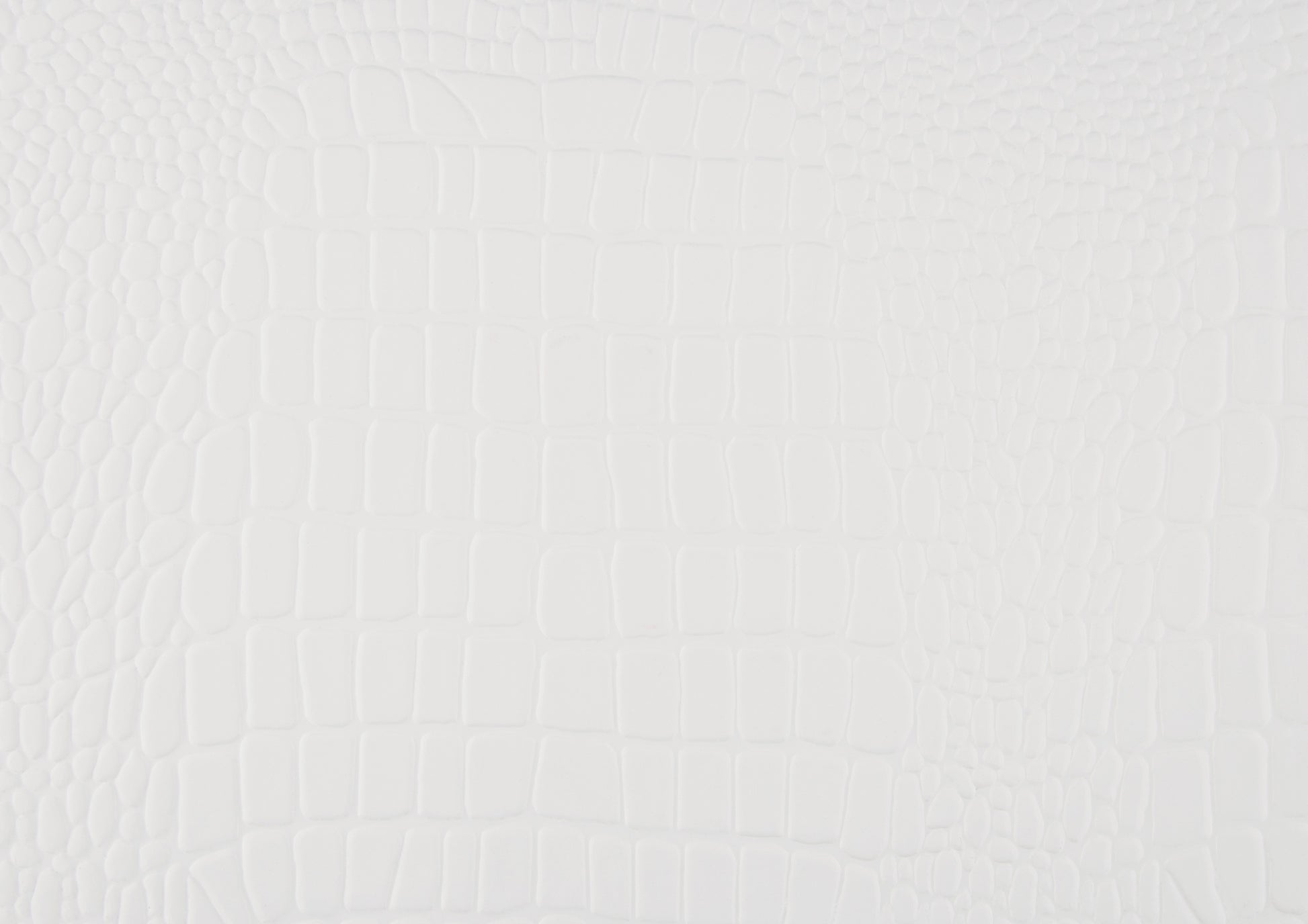 Traditional Design Bedroom Furniture 1Pc Dresser Of 6X Drawers Faux Alligator Embossed Fronts White Finish Wooden Furniture White 5 Drawers & Above Bedroom Traditional White Wood