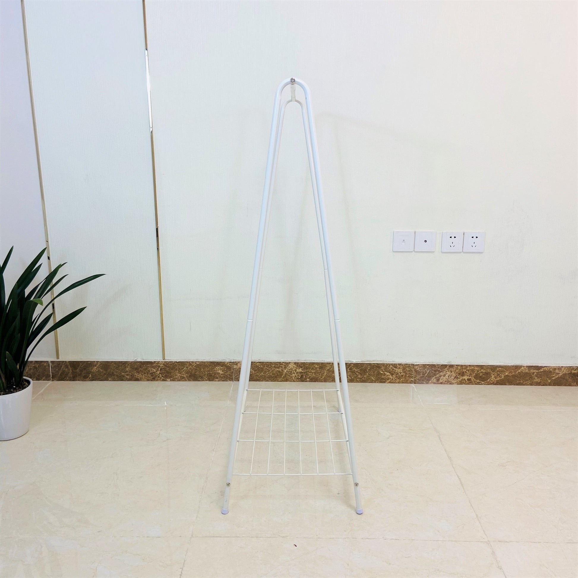 Store Level 1 Ladder To Secure Hangers White Iron