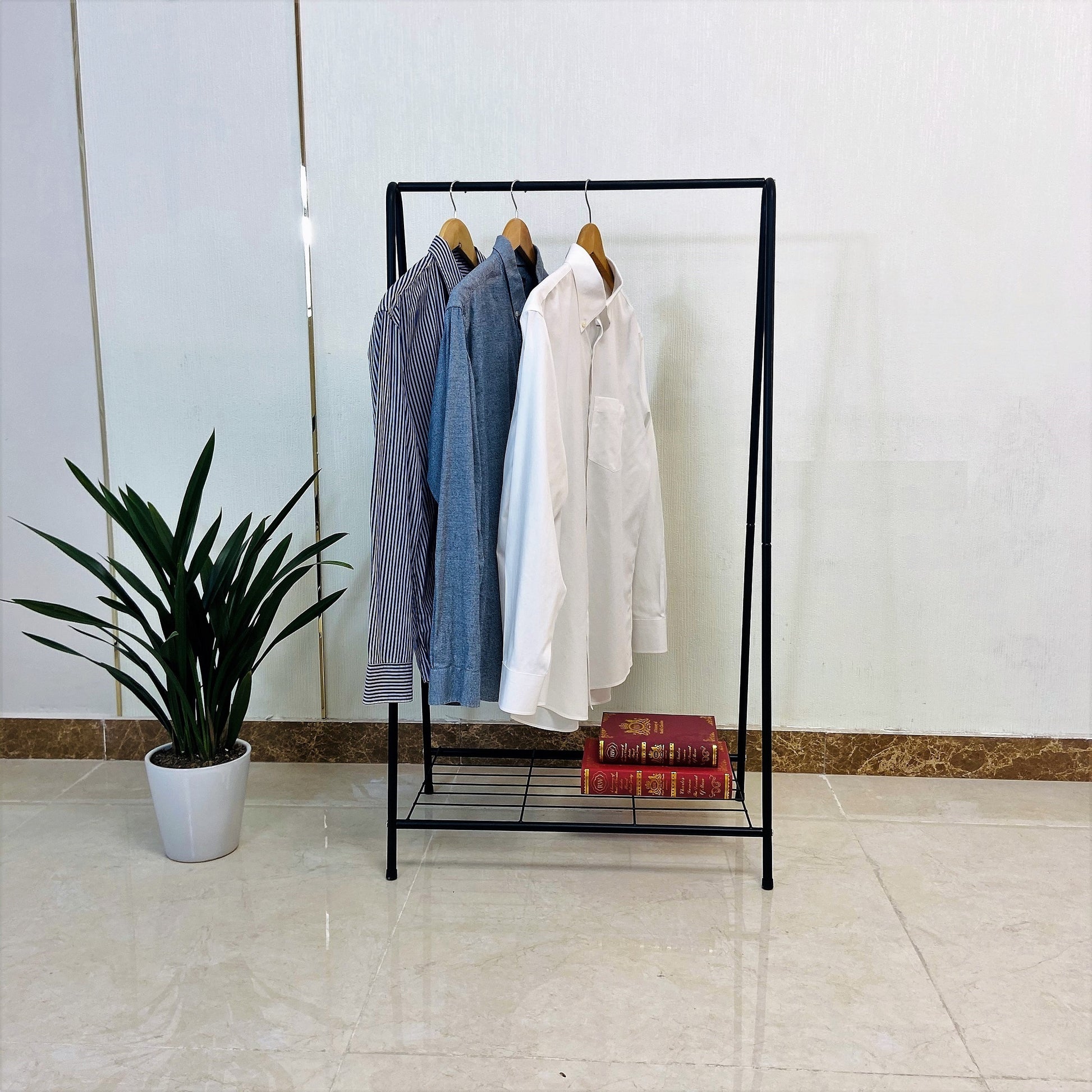 Store Level 1 Ladder To Secure Hangers Black Iron