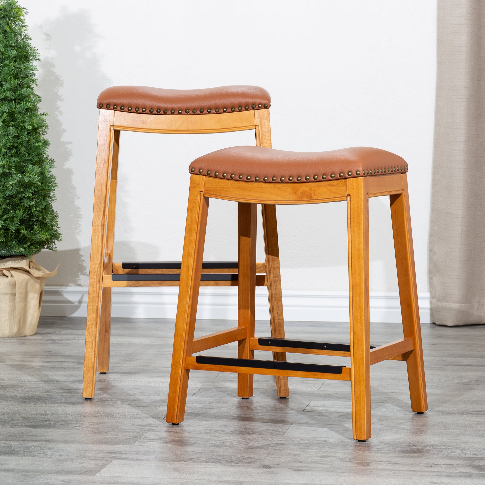 24" Counter Stool, Natural Finish, Saddle Leather Seat Natural Bonded Leather