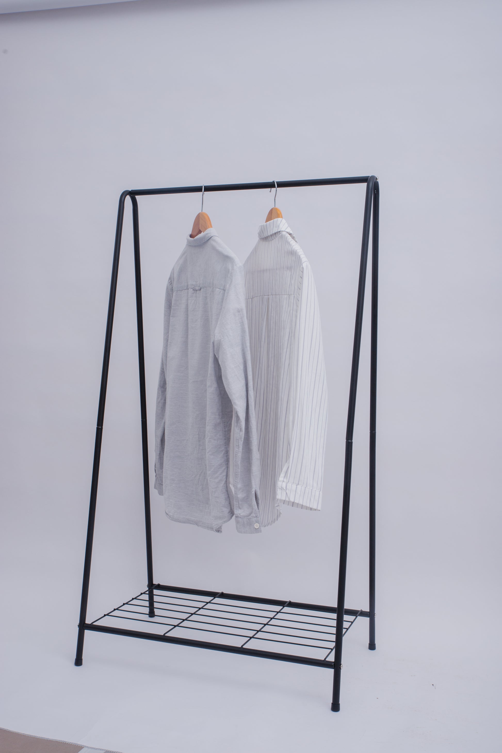 Store Level 1 Ladder To Secure Hangers Black Iron