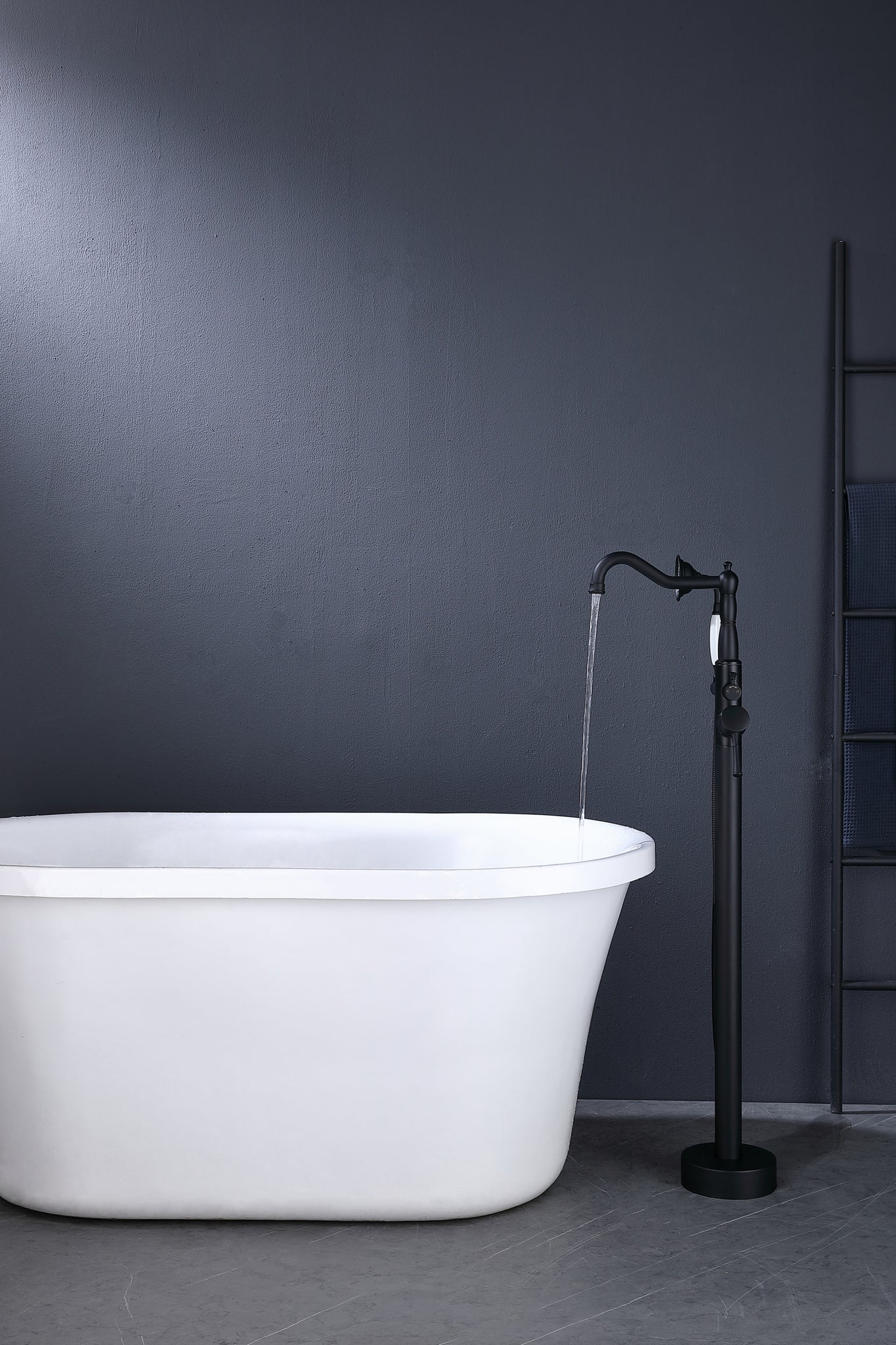 Freestanding Bathtub Faucet Tub Filler Free Standing black-metal