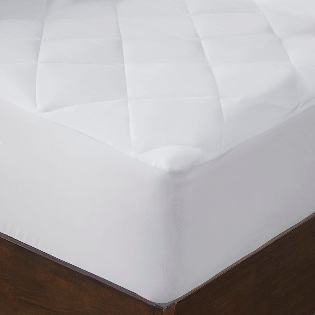 Energy Recovery Waterproof Mattress Pad white-polyester
