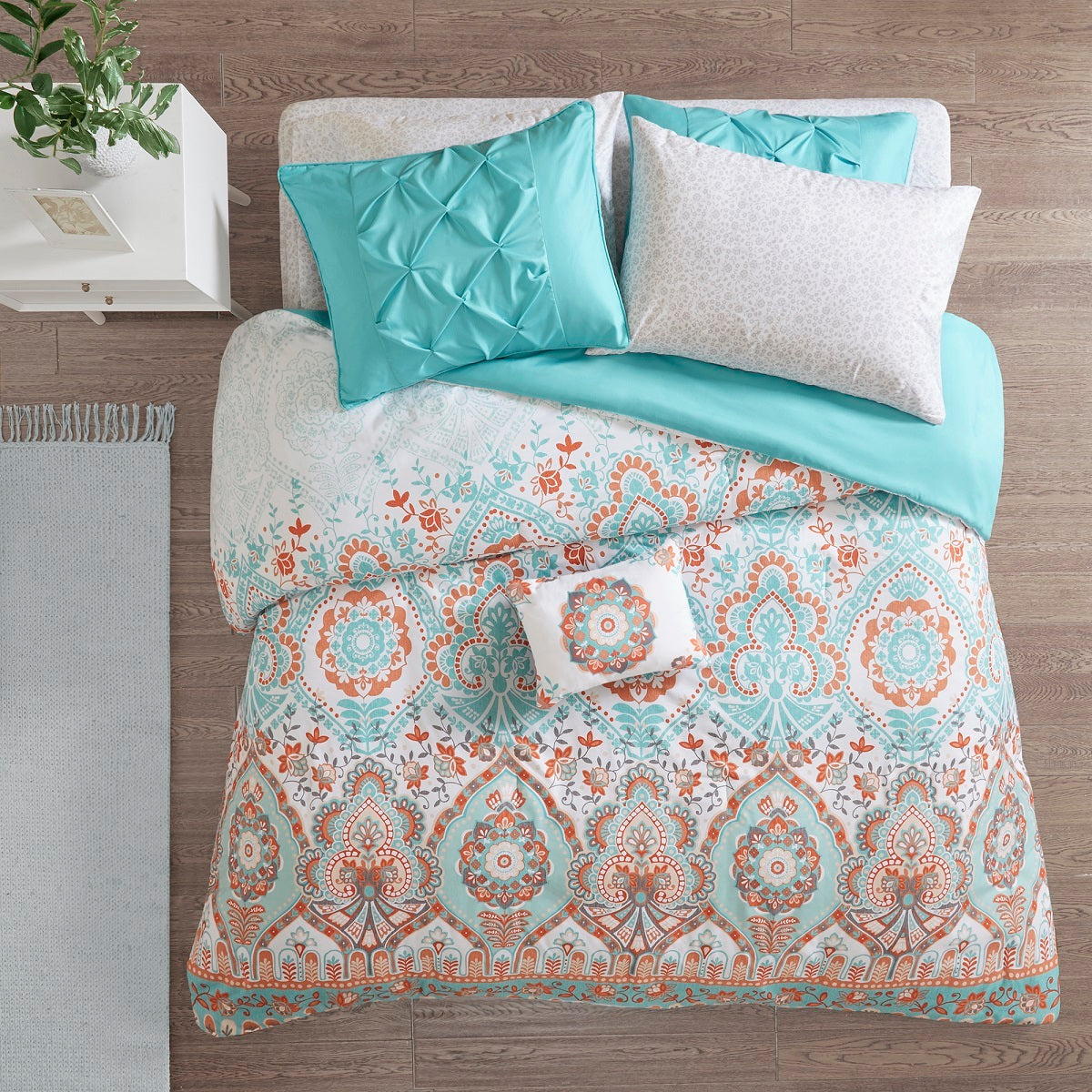 Queensize Boho Dekbedovertrekset - 8-delig Bed In Een Tas Met Gestreept En Donkergroen Paisley Design Queensize Boho Dekbedovertrekset - 8-delig Bed In Een Tas Met Gestreept En Donkergroen Paisley Design