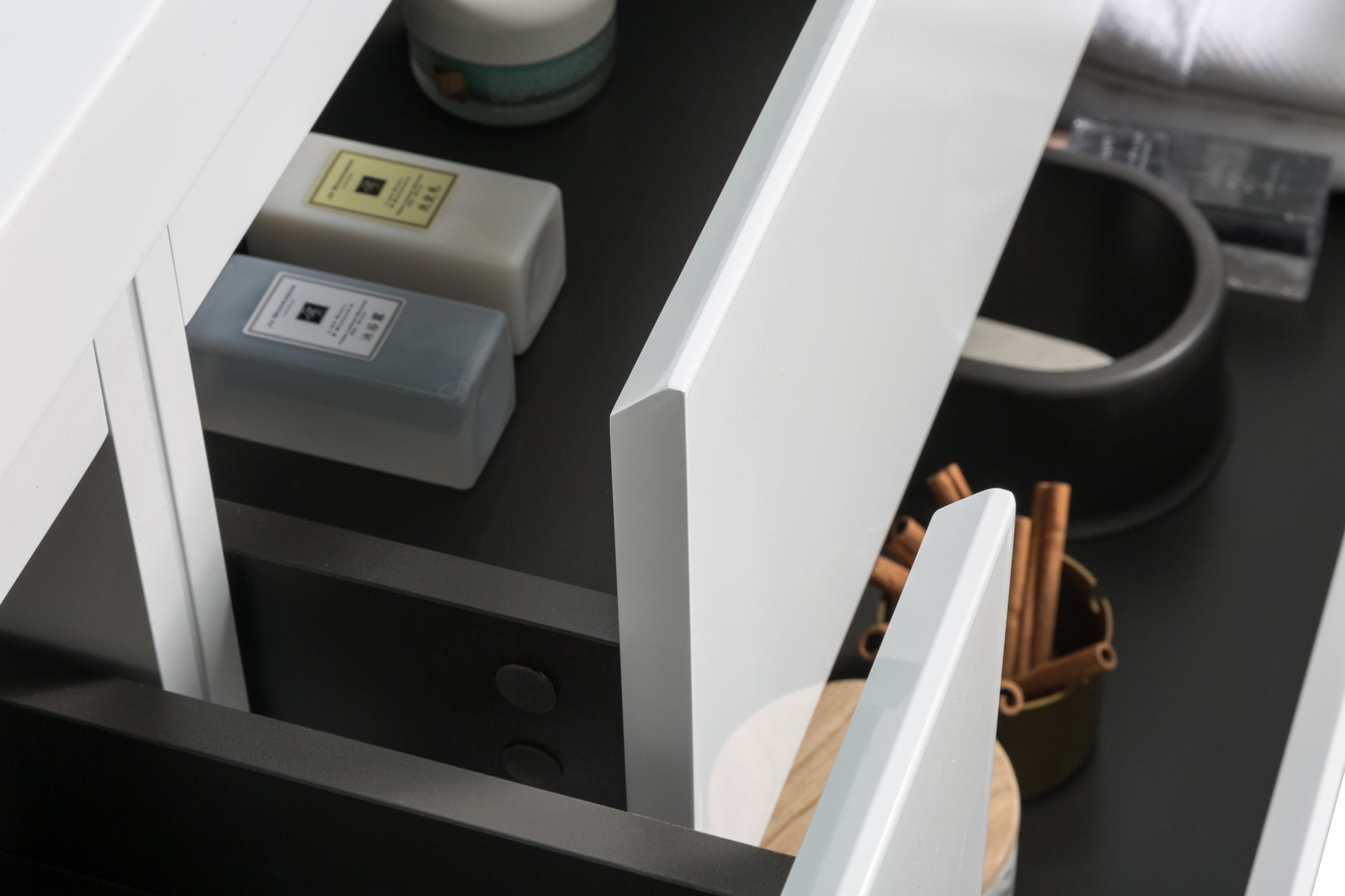 71'' Wall Mounted Double Bathroom Vanity In Gloss White With White Solid Surface Vanity Top Gloss White Melamine