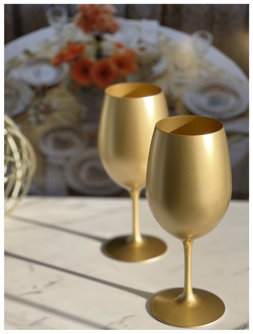 Metallic Gold Color Plastic Wine Glasses Set of 4 20oz gold-acrylic