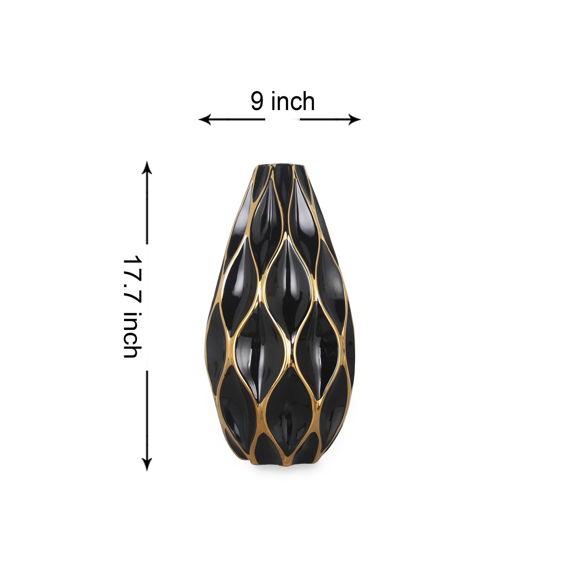 Elegant Black Ceramic Vase with Gold Accents Timeless black-ceramic
