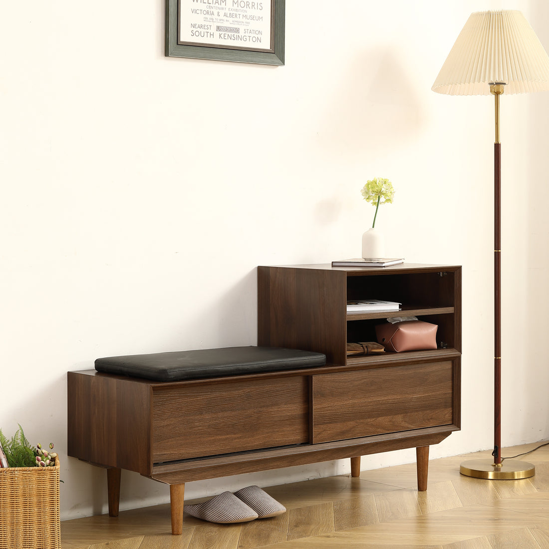 Modern Shoe Changing Cabinet With Cushion 47.24