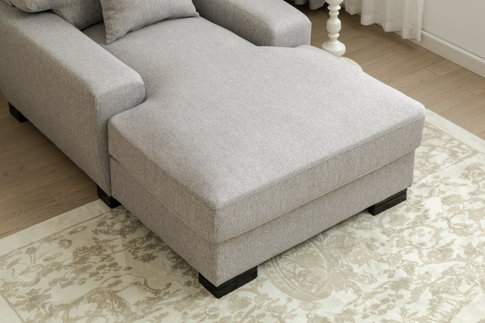 Modern Mid Century Indoor Oversized Chaise Lounger Comfort Sleeper Sofa With Pillow And Soild Wood Legs, Linen, Gray Gray Linen