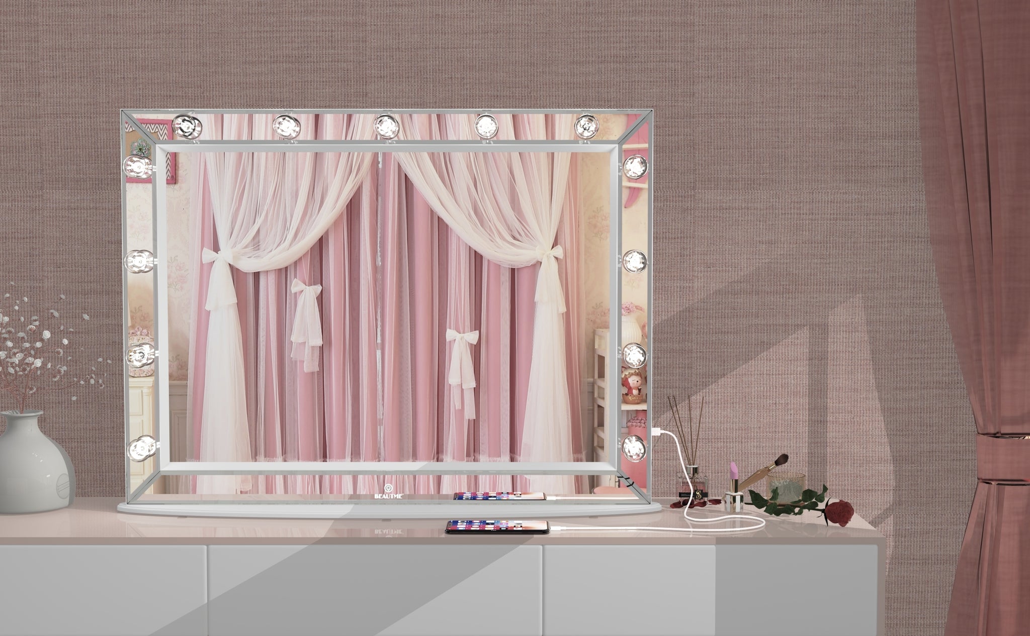 Hollywood Vanity Mirror with Uss Bulbs Luxury