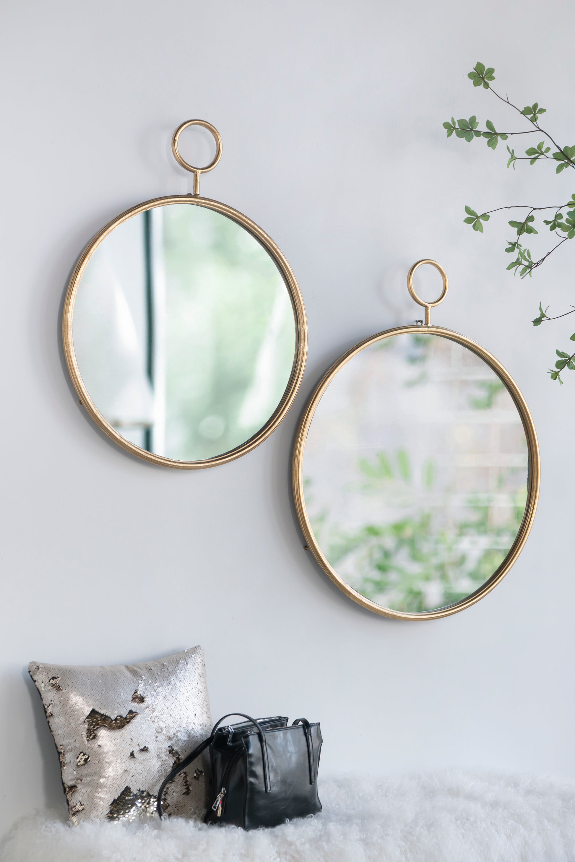 22" x 28" Circle Wall Mirror with Gold Iron Frame gold-iron