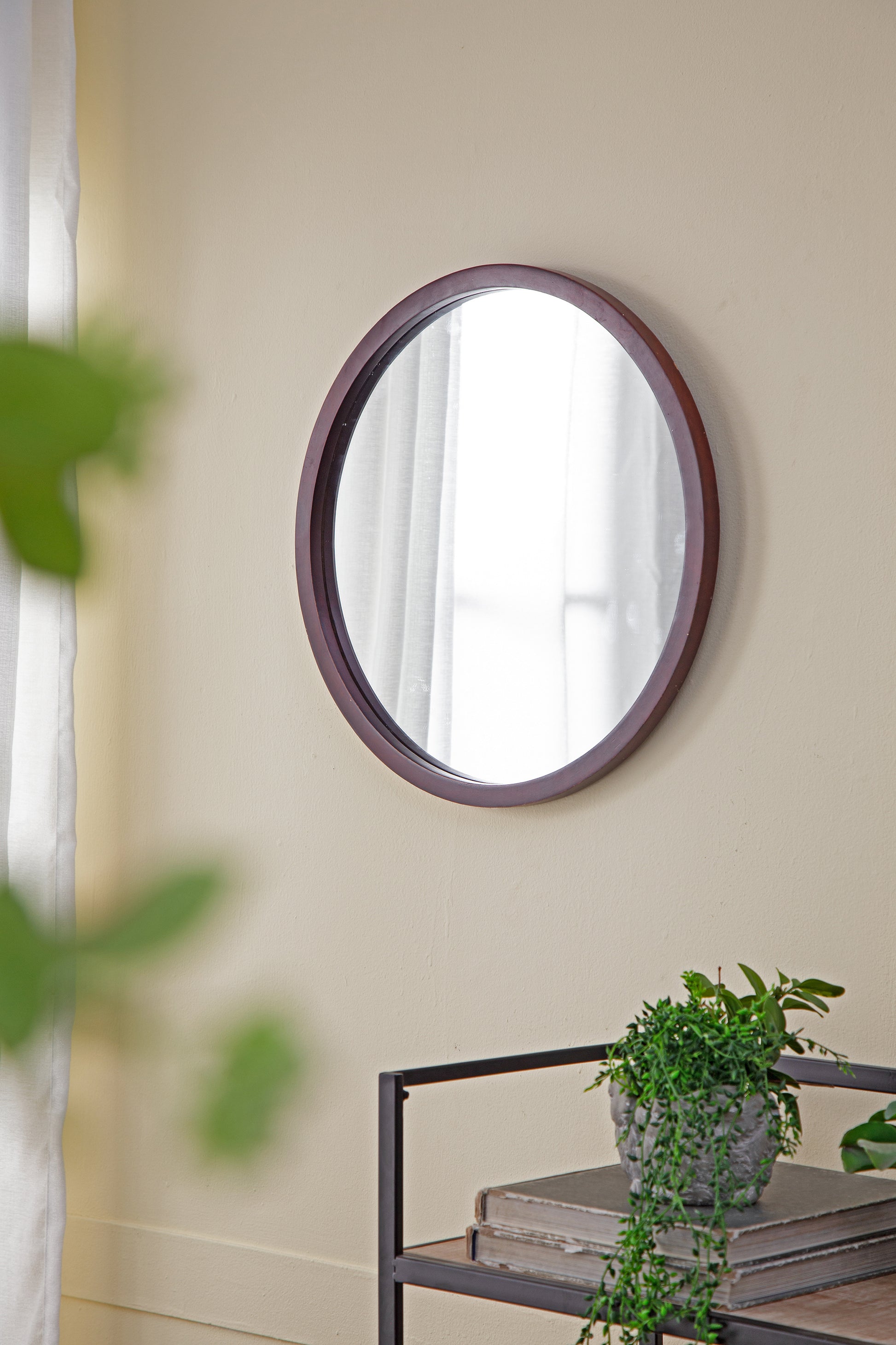 20" X 20" Circle Wall Mirror With Wooden Frame And Walnut Finish,Wall Mirror For Living Room Dining Room Brown Wood Glass