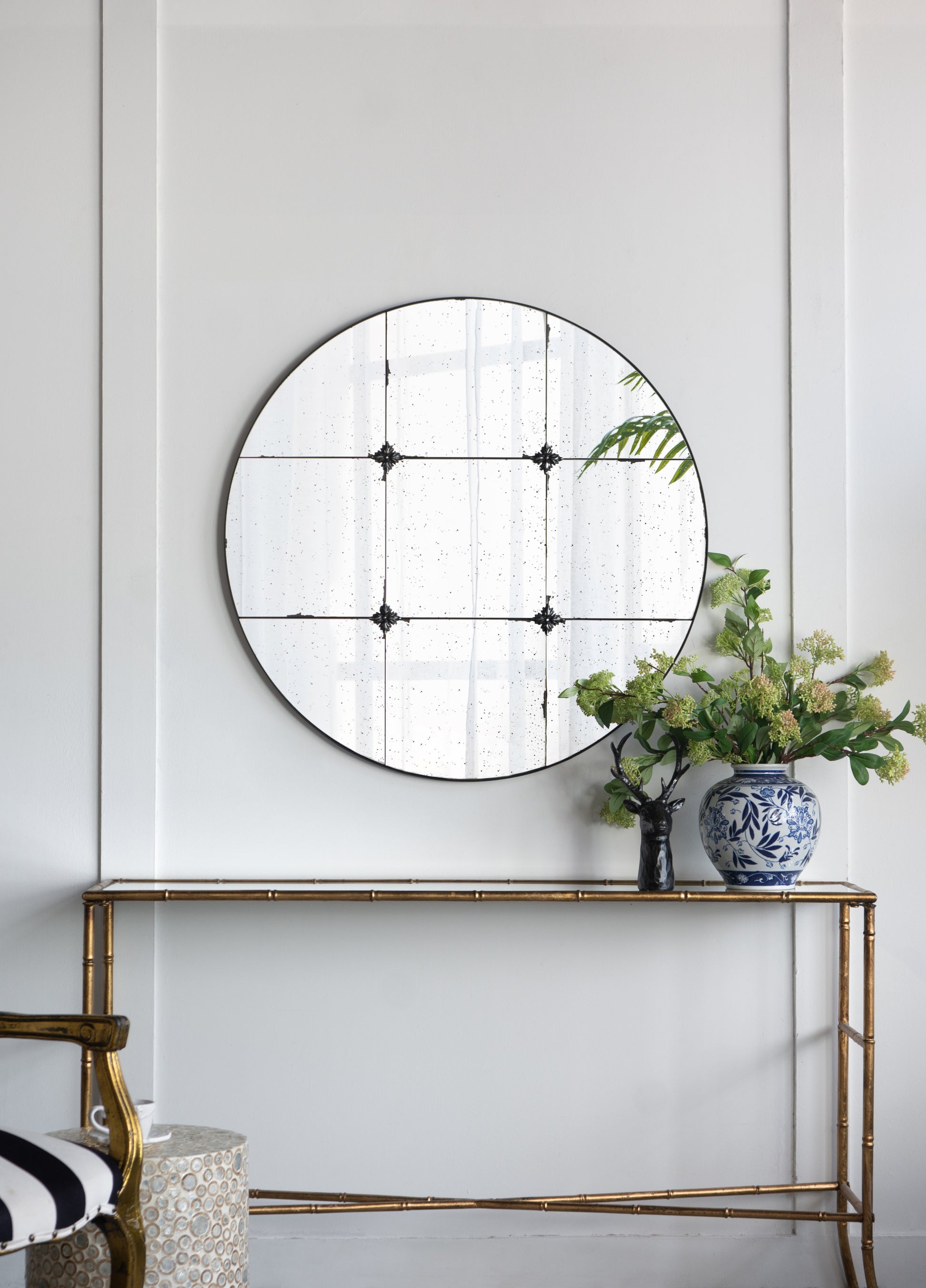 D36" Traditional Decor Style Round Antique Glass Wall Mirror, Wall Decor For For Bathroom Entryway Console Lean Against Wall Black Mdf Glass