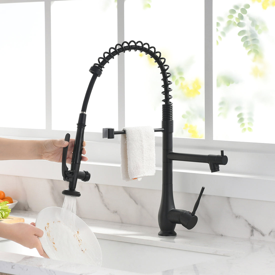 Commercial Kitchen Faucet Pull Down Sprayer Black And Nickel,Single Handle Kitchen Sink Faucet Black And Silver Kitchen Contemporary Ceramic Brass