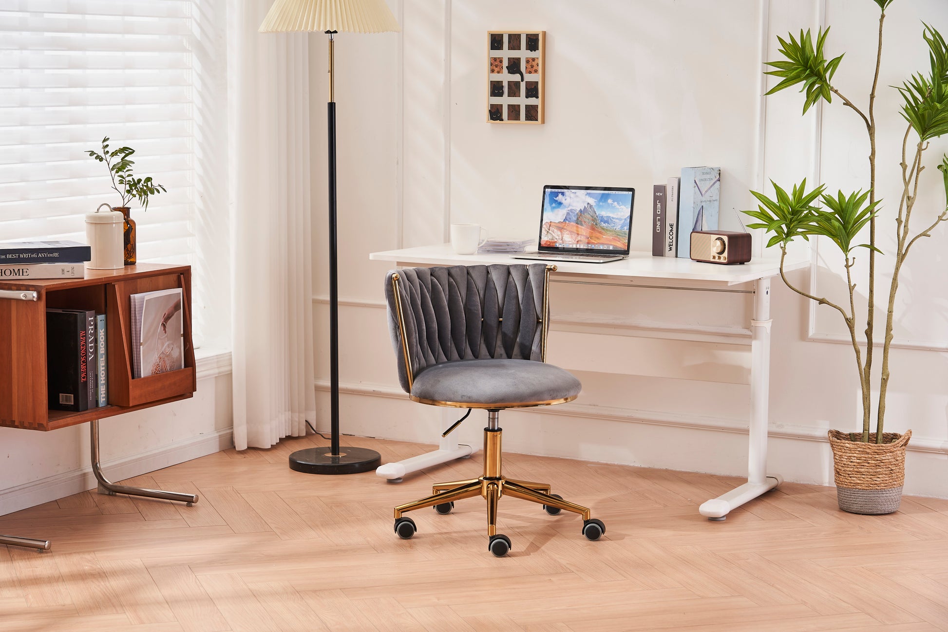 Office Desk Chair, Upholstered Home Office Desk Chairs With Adjustable Swivel Wheels, Ergonomic Office Chair For Living Room, Bedroom, Office, Vanity Study Dark Grey Dark Gray Office Modern Foam Velvet