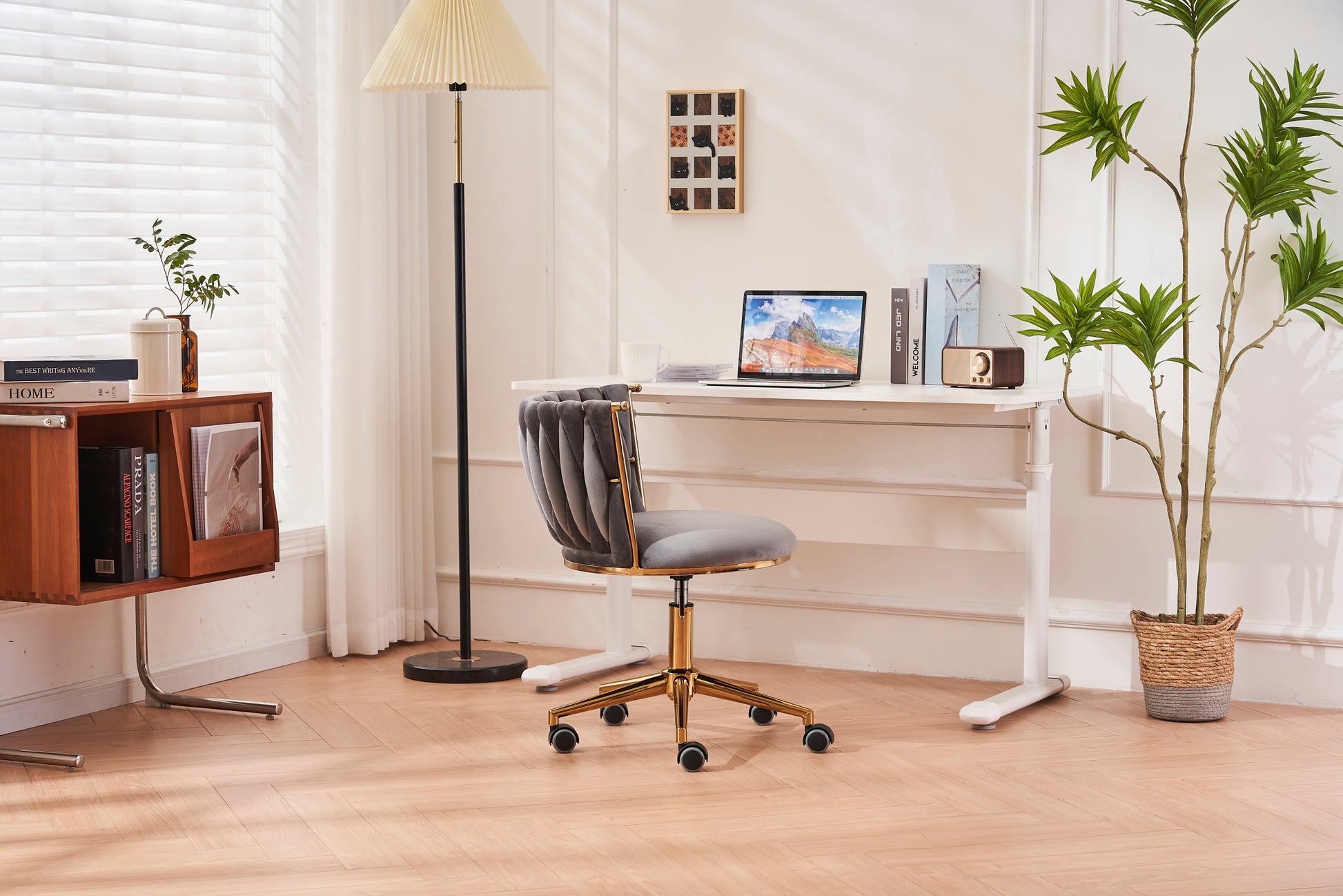 Office Desk Chair, Upholstered Home Office Desk Chairs With Adjustable Swivel Wheels, Ergonomic Office Chair For Living Room, Bedroom, Office, Vanity Study Dark Grey Dark Gray Office Modern Foam Velvet