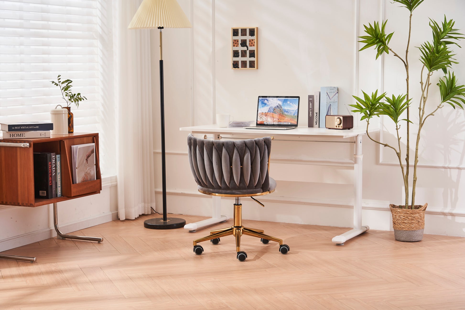 Office Desk Chair, Upholstered Home Office Desk Chairs With Adjustable Swivel Wheels, Ergonomic Office Chair For Living Room, Bedroom, Office, Vanity Study Dark Grey Dark Gray Office Modern Foam Velvet