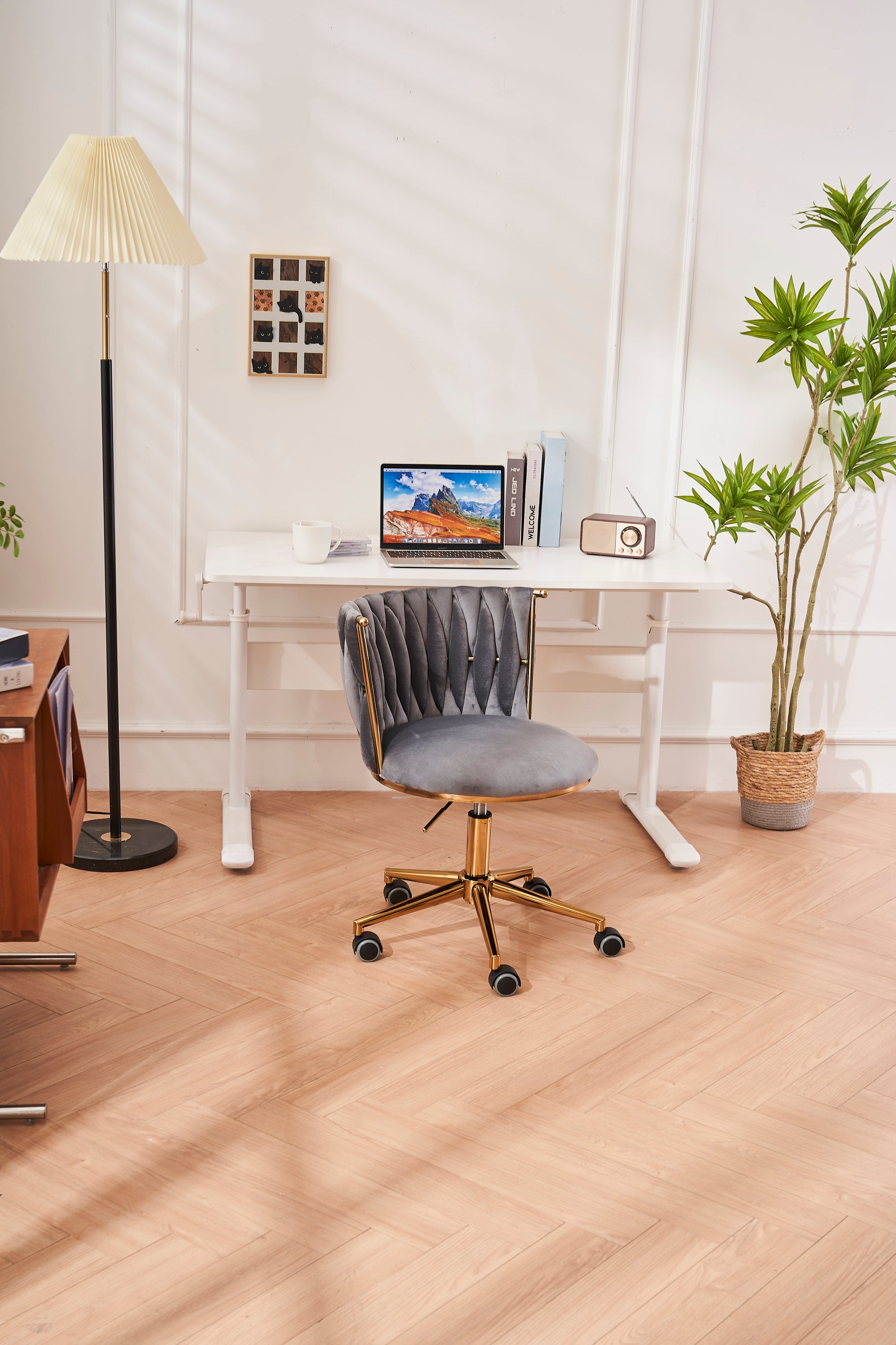 Office Desk Chair, Upholstered Home Office Desk Chairs With Adjustable Swivel Wheels, Ergonomic Office Chair For Living Room, Bedroom, Office, Vanity Study Dark Grey Dark Gray Office Modern Foam Velvet