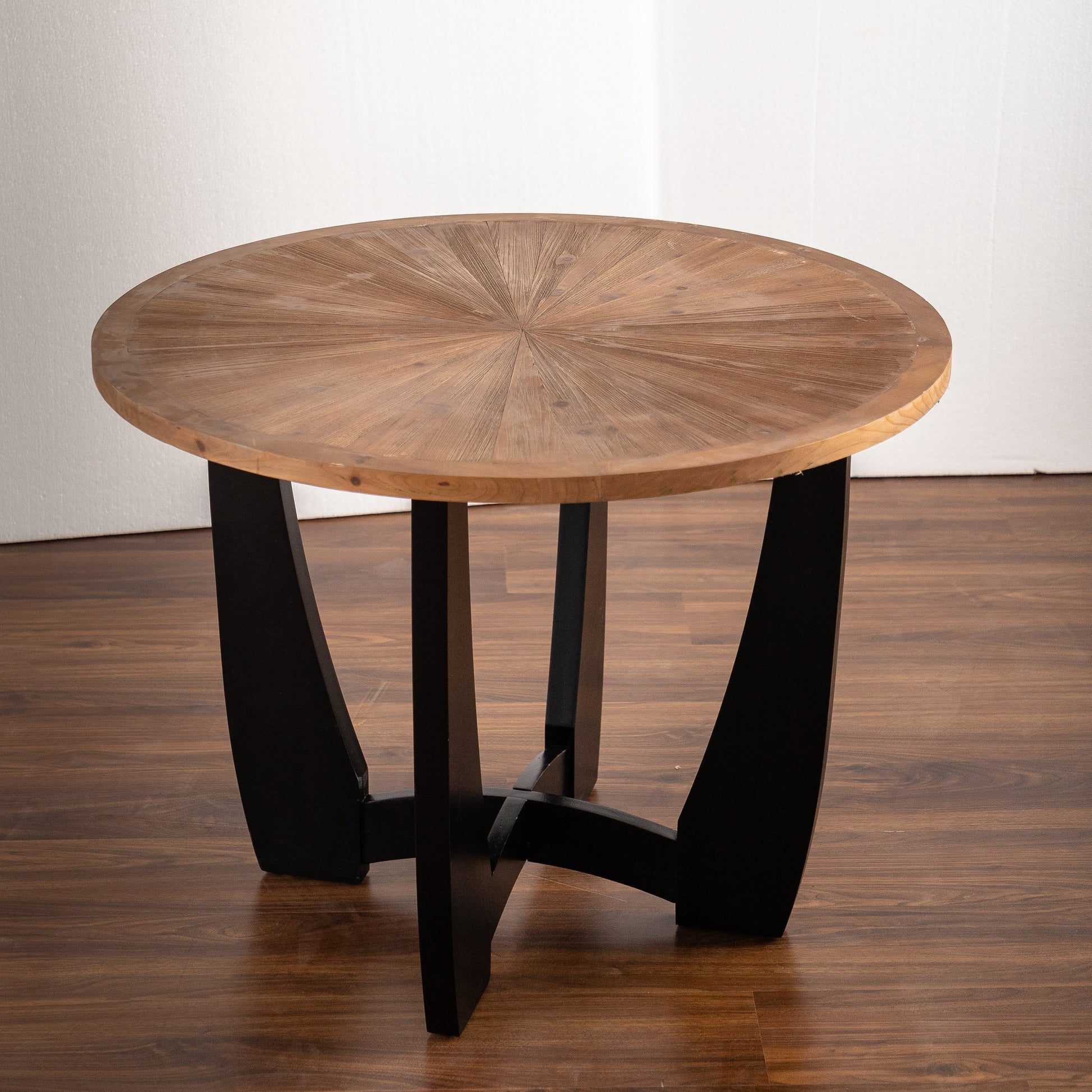 39.37 "Retro Patchwork Round Coffee Table With Scattered Pattern Tabletop And Crossed Cedar Legs Brown Solid Wood Mdf