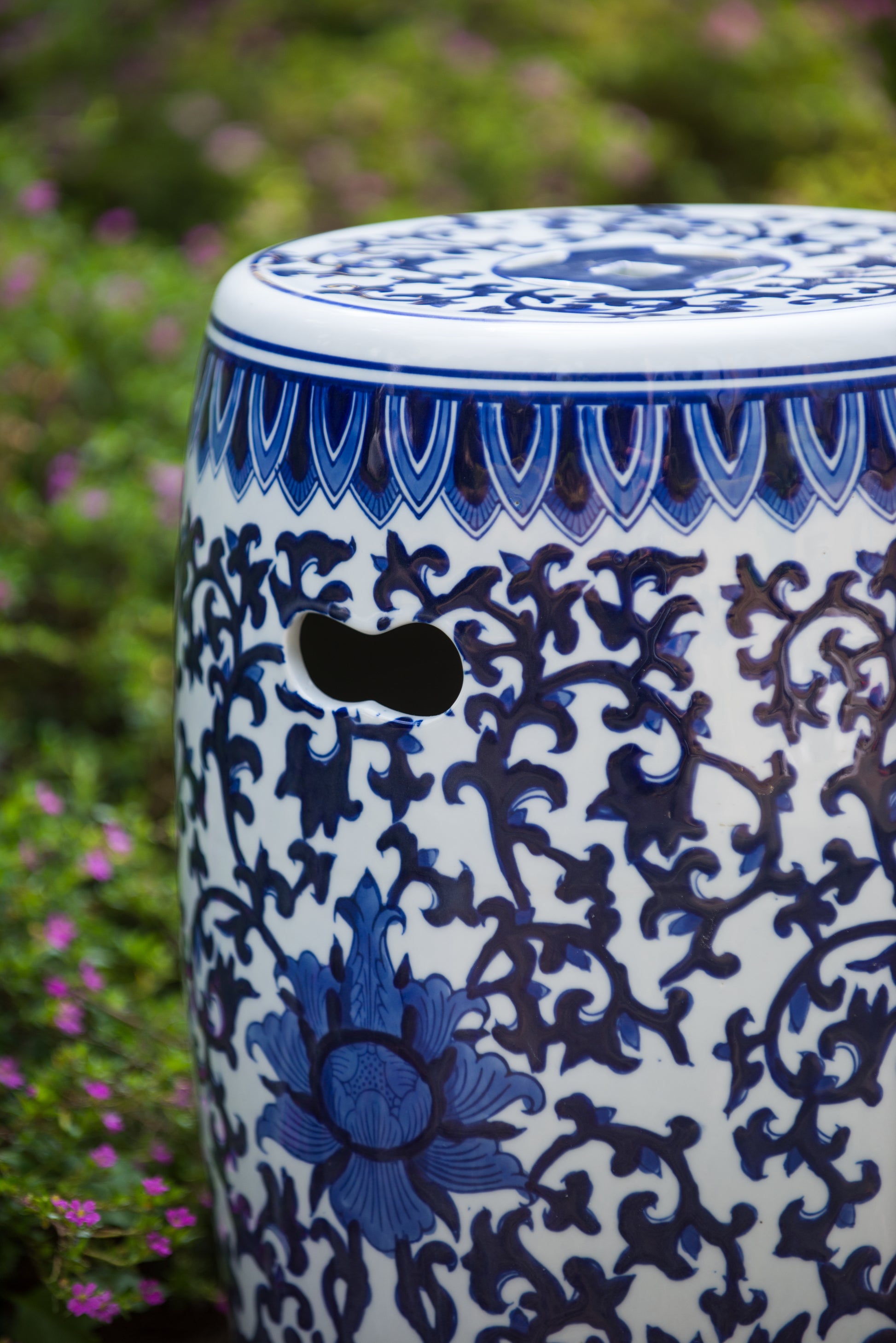 Ceramic Garden Stool, Blue And White Small Side Tabel, D11" X 16" White Blue Porcelain