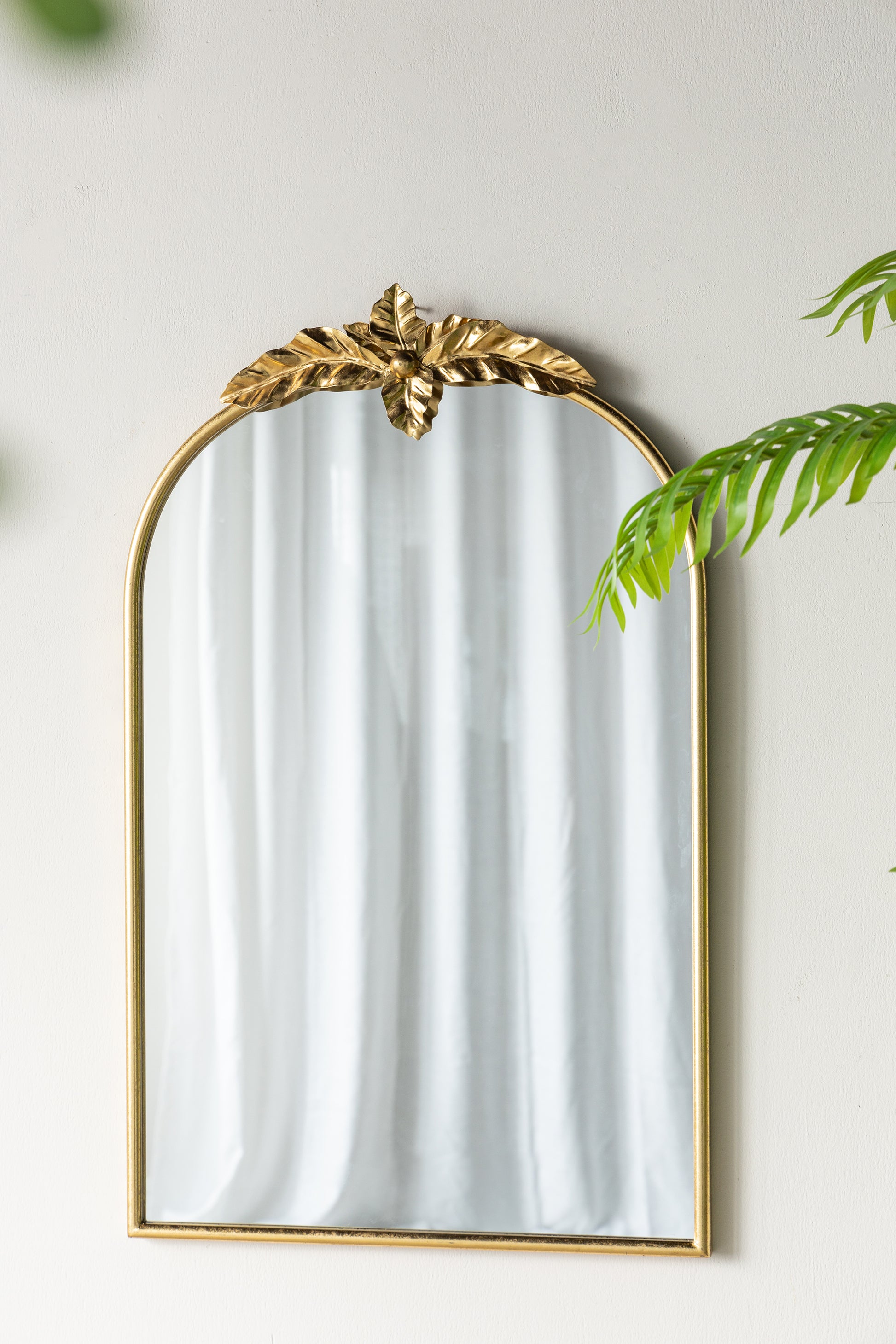 24" X 36" Arched Wall Mirror With Gold Metal Frame, Wall Mirror For Living Room Bedroom Hallway Gold Iron