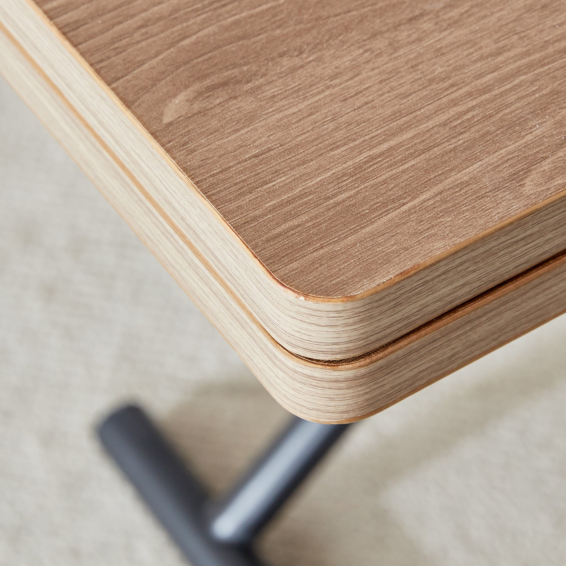 Modern Minimalist Multifunctional Lifting Table, 0.8 Inch Wood Grain Craft Sticker Desktop, Black Metal Legs. 4 Faux Leather Upholstered Dining Chairs With Black Metal Legs. Lt 10055 B0502 Natural Wood Wash Metal