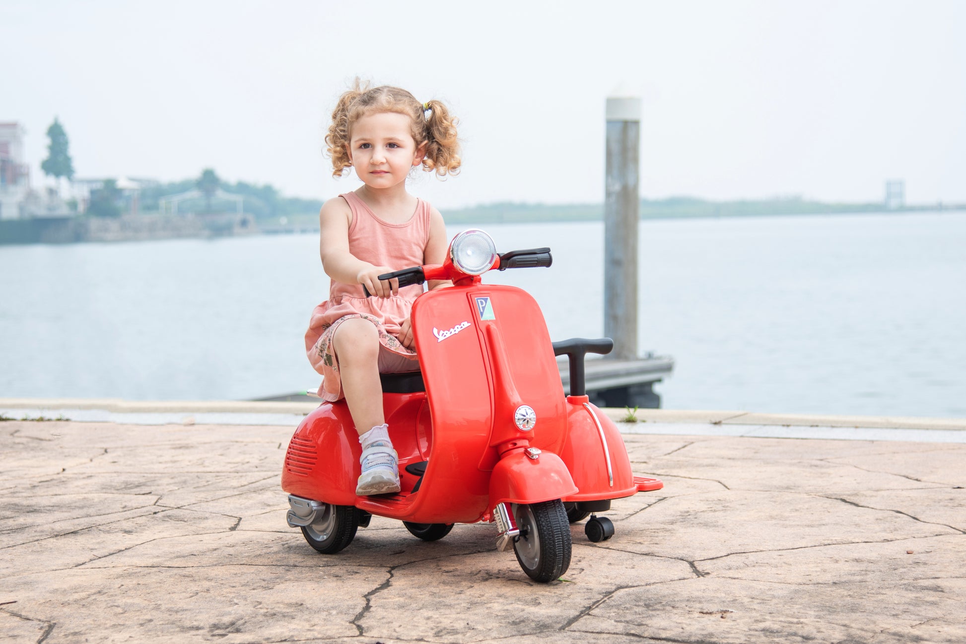 6V Licensed Vespa Scooter Motorcycle With Side Car For Kids, Red Red Chrome