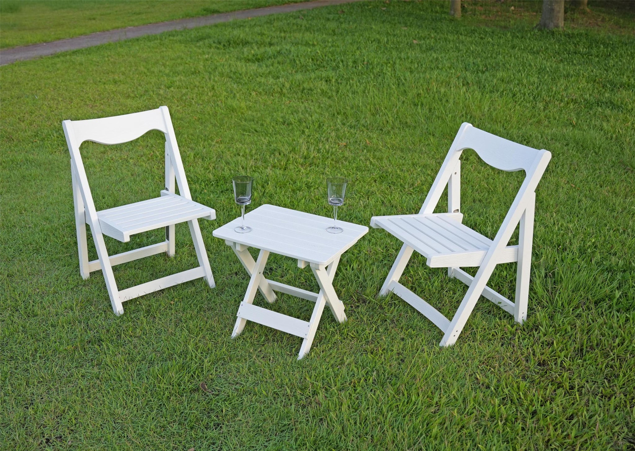 HIPS Foldable Small Table and Chair Set with 2 Chairs white-hdpe
