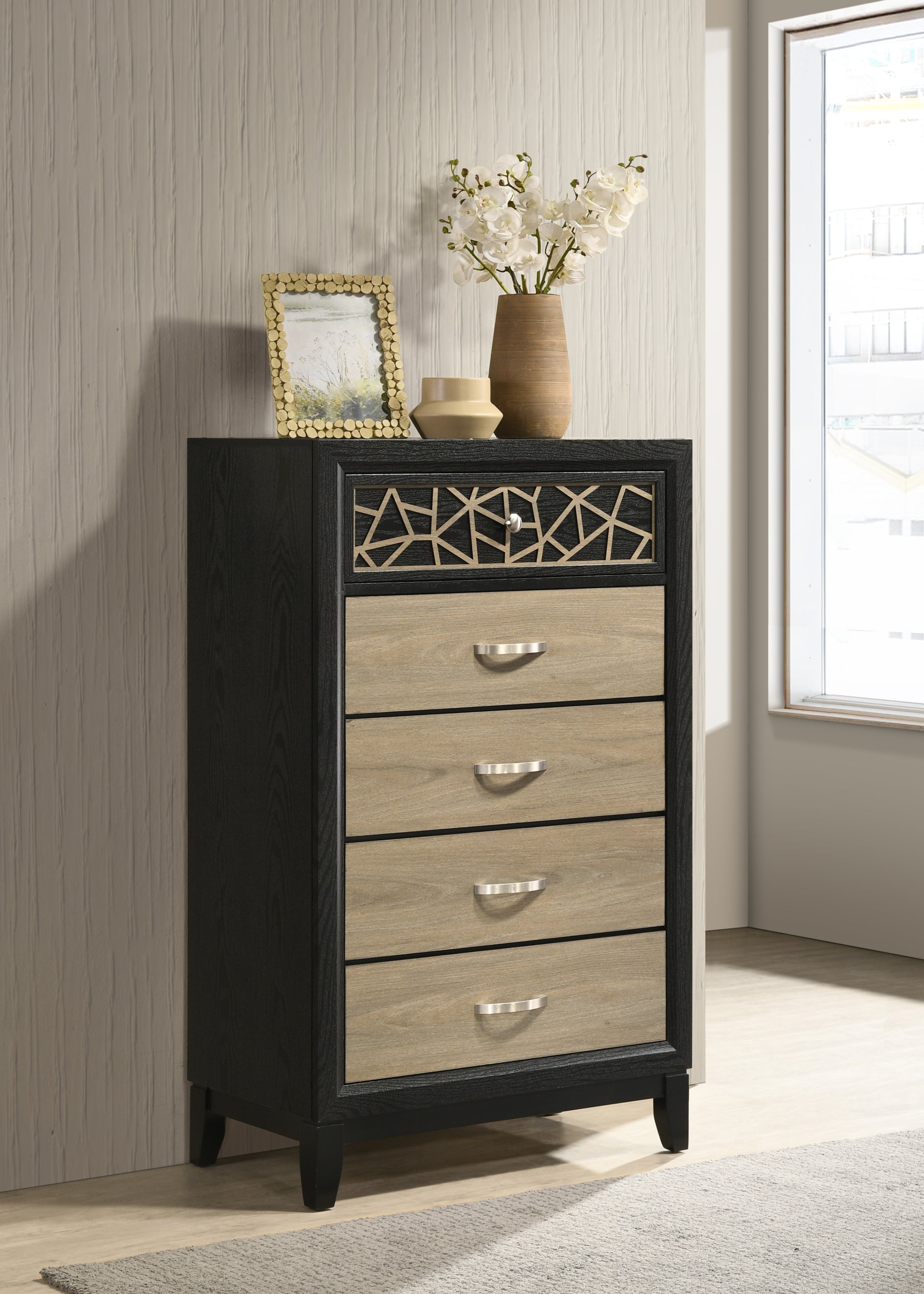 Selena Modern & Contemporary Chest Made With Wood In Black And Natural Black Natural Bedroom Contemporary,Modern Wood