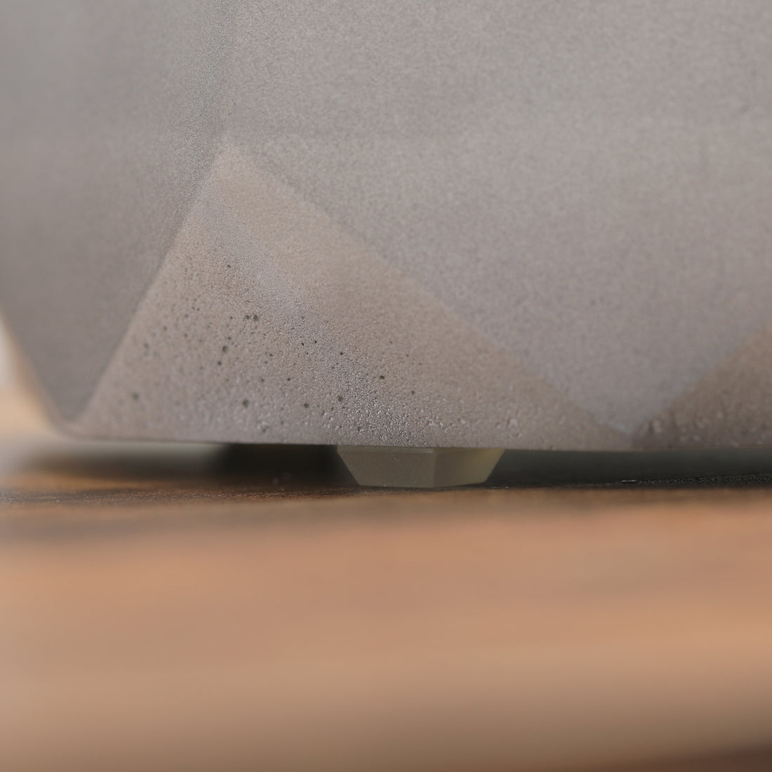 Concrete Tabletop Fireplace, 9" Portable Alcohol Fireplace With Lid For Indoor And Outdoor, 0.1 Gal Max 215 Sq. Ft., Burns Up With Liquid Alcohol And Solid Alcohol, Light Grey Light Grey Concrete